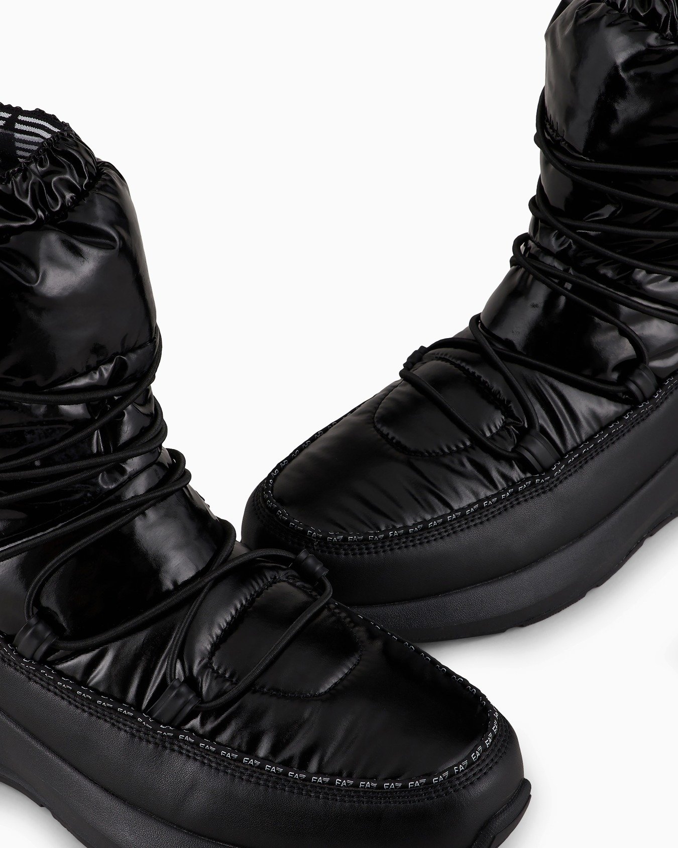 Après-ski boots in technical fabric Slide 2