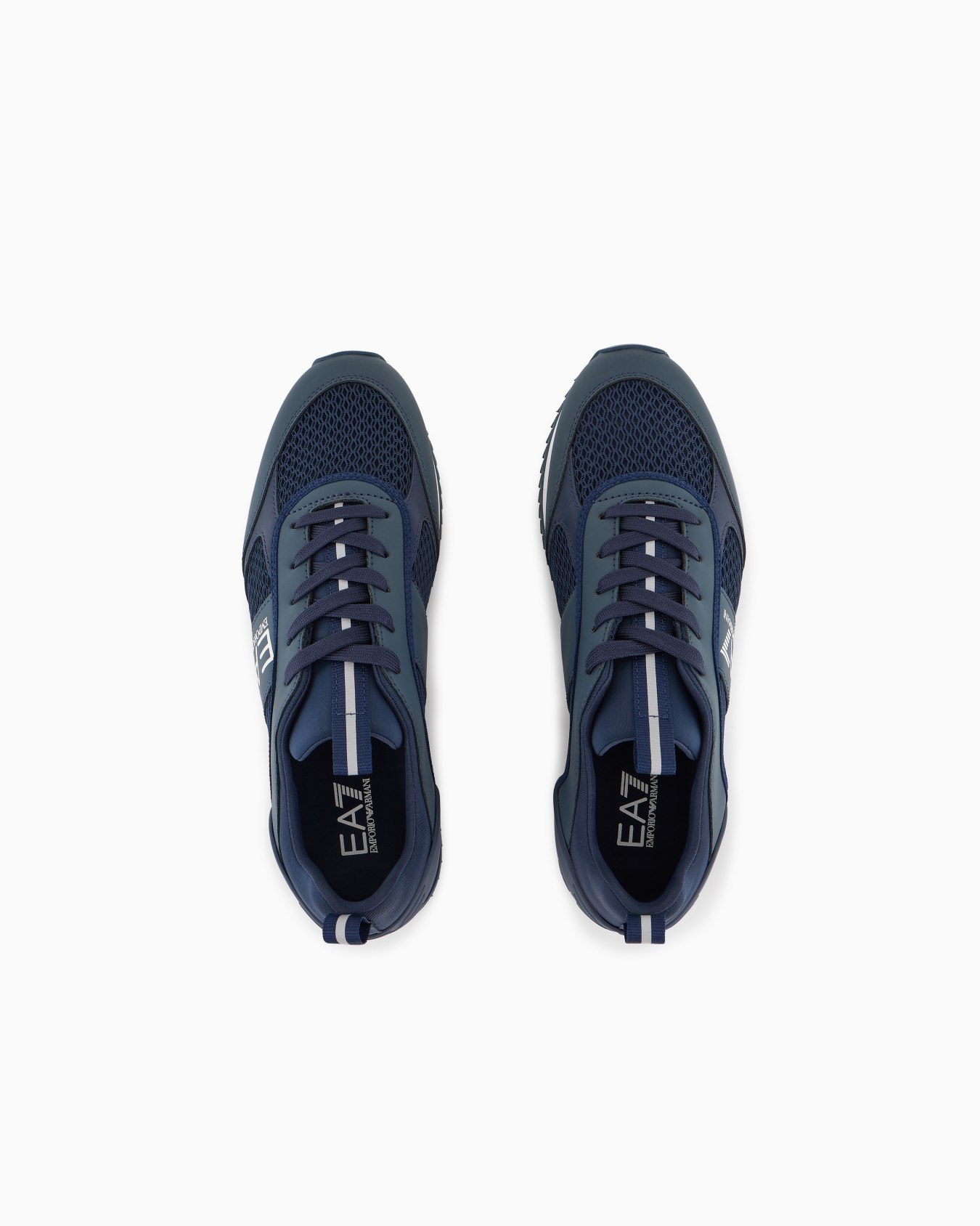 Black and White Carbon-Sneaker Folie 2