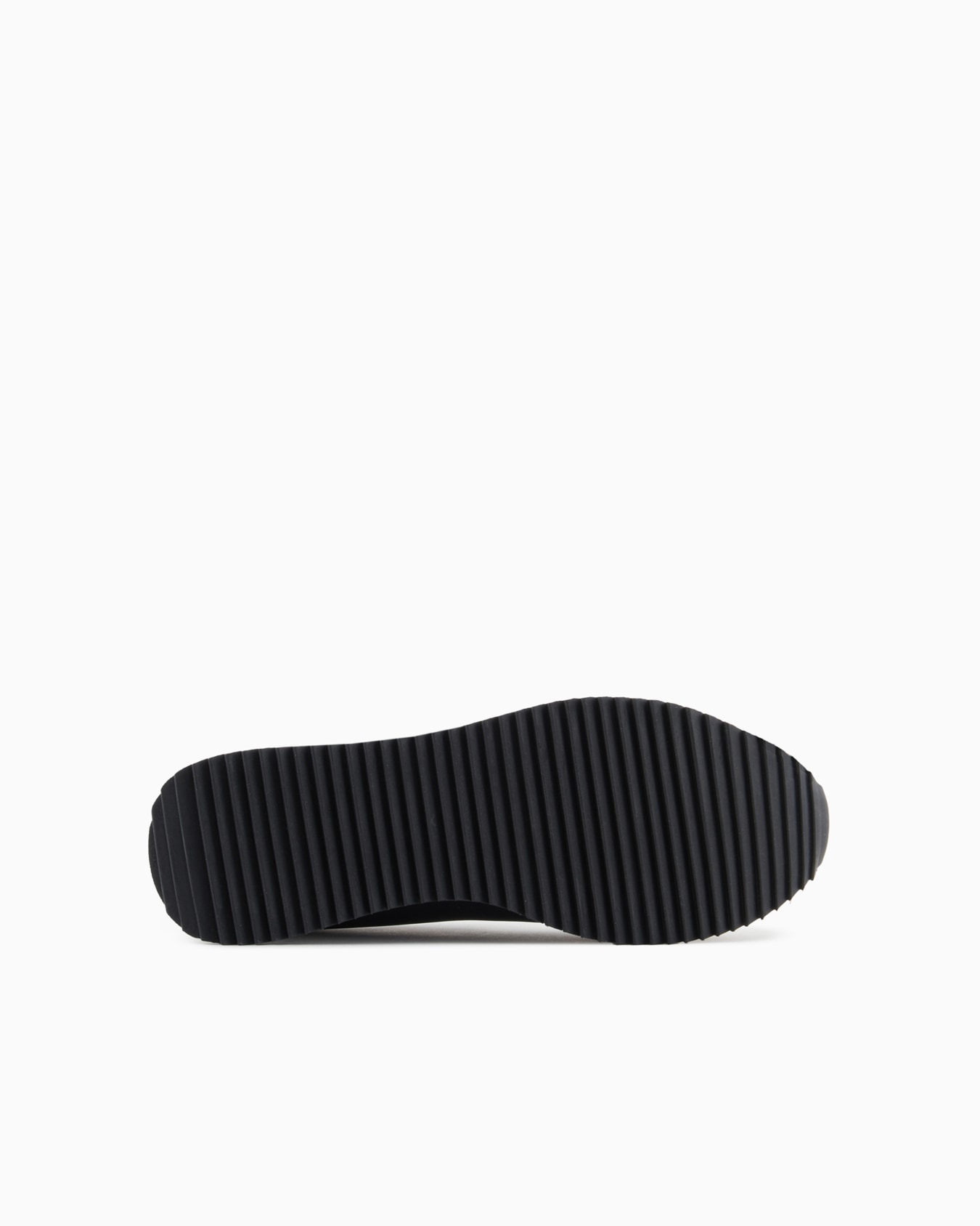 Sneakers noires et blanches Vintage Diapositive 5
