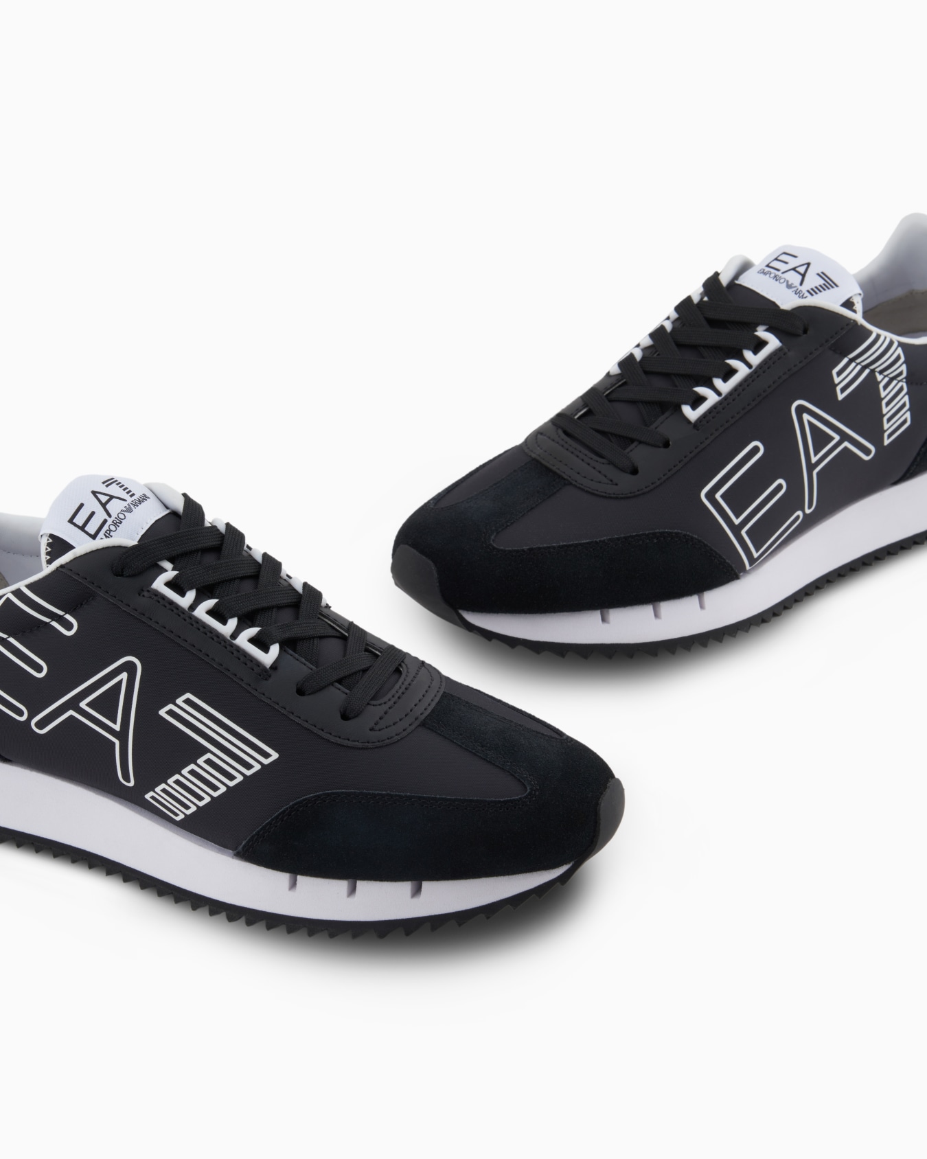 Deportivas Black and White Vintage Diapositiva 4
