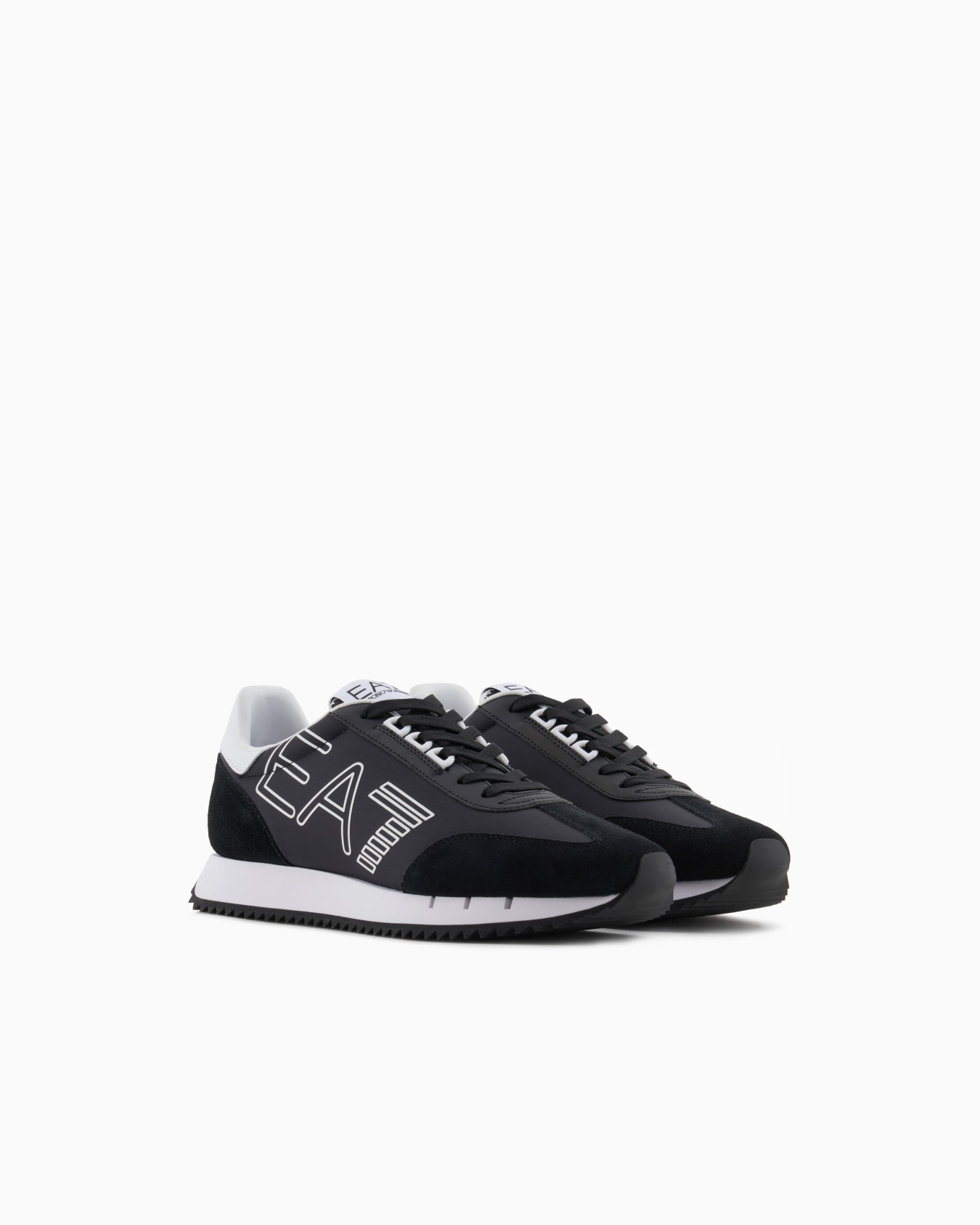 Deportivas Black and White Vintage Diapositiva 1