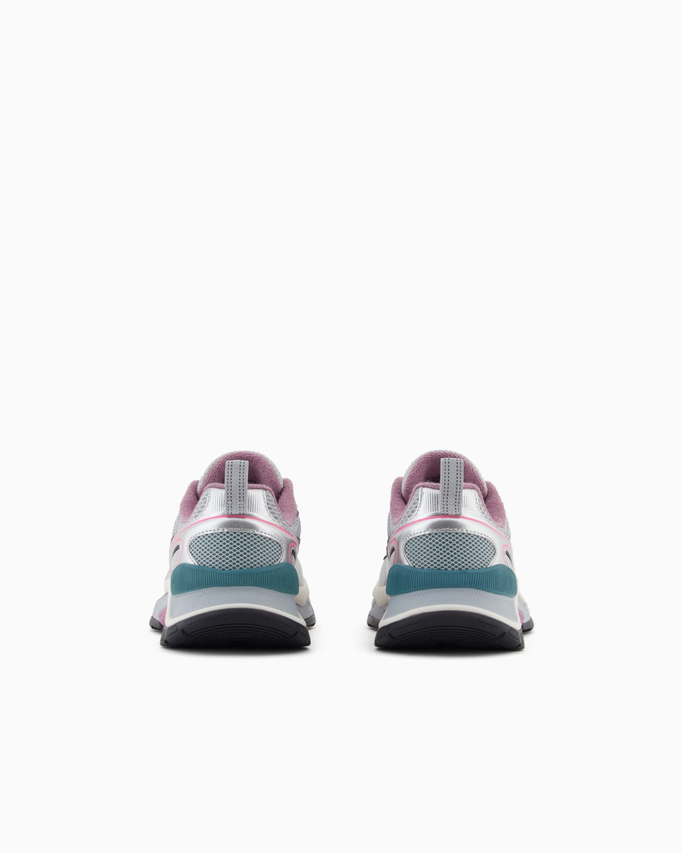 Predator sneakers Slide 3