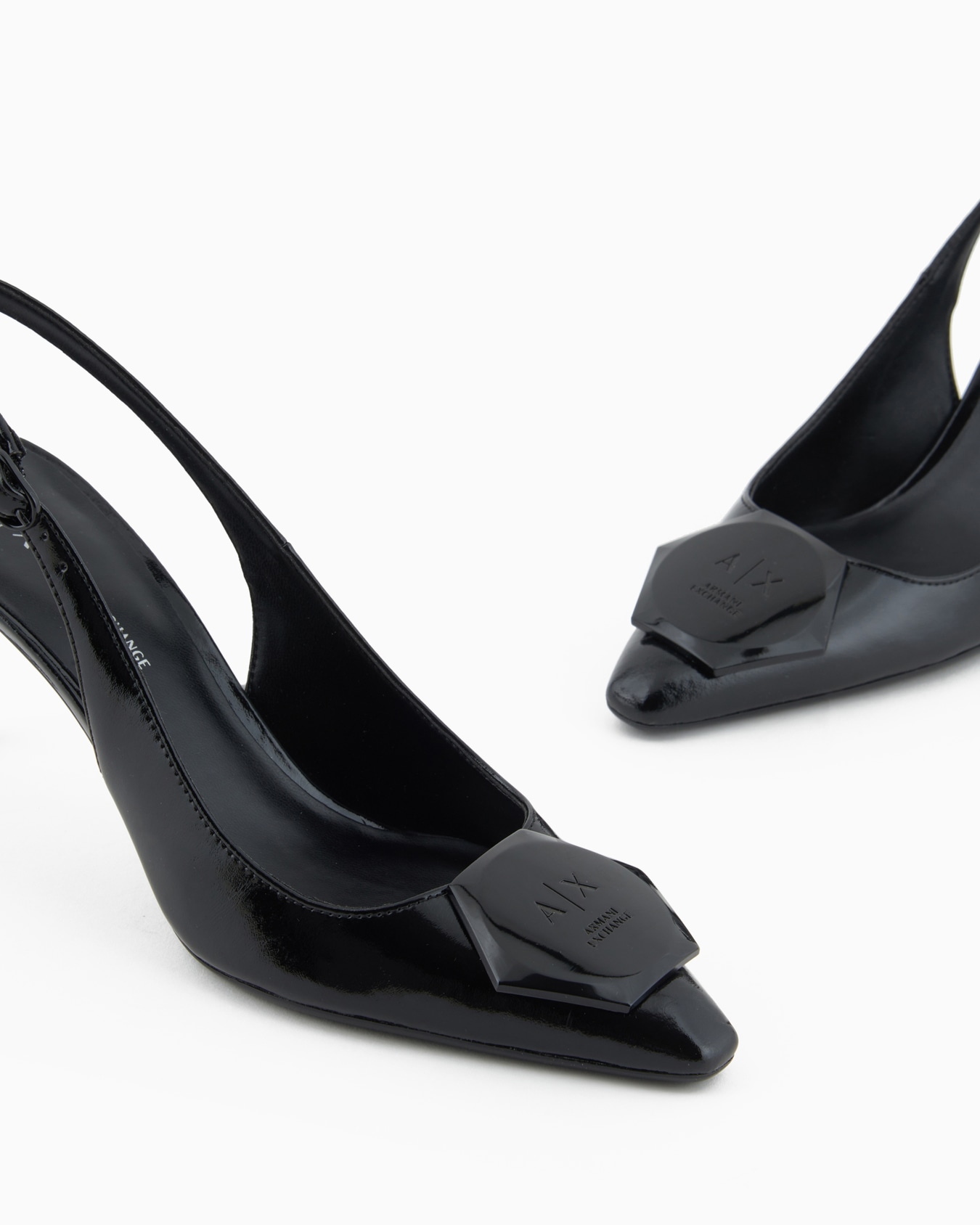 Patent leather heeled slingback with logo Slide 4