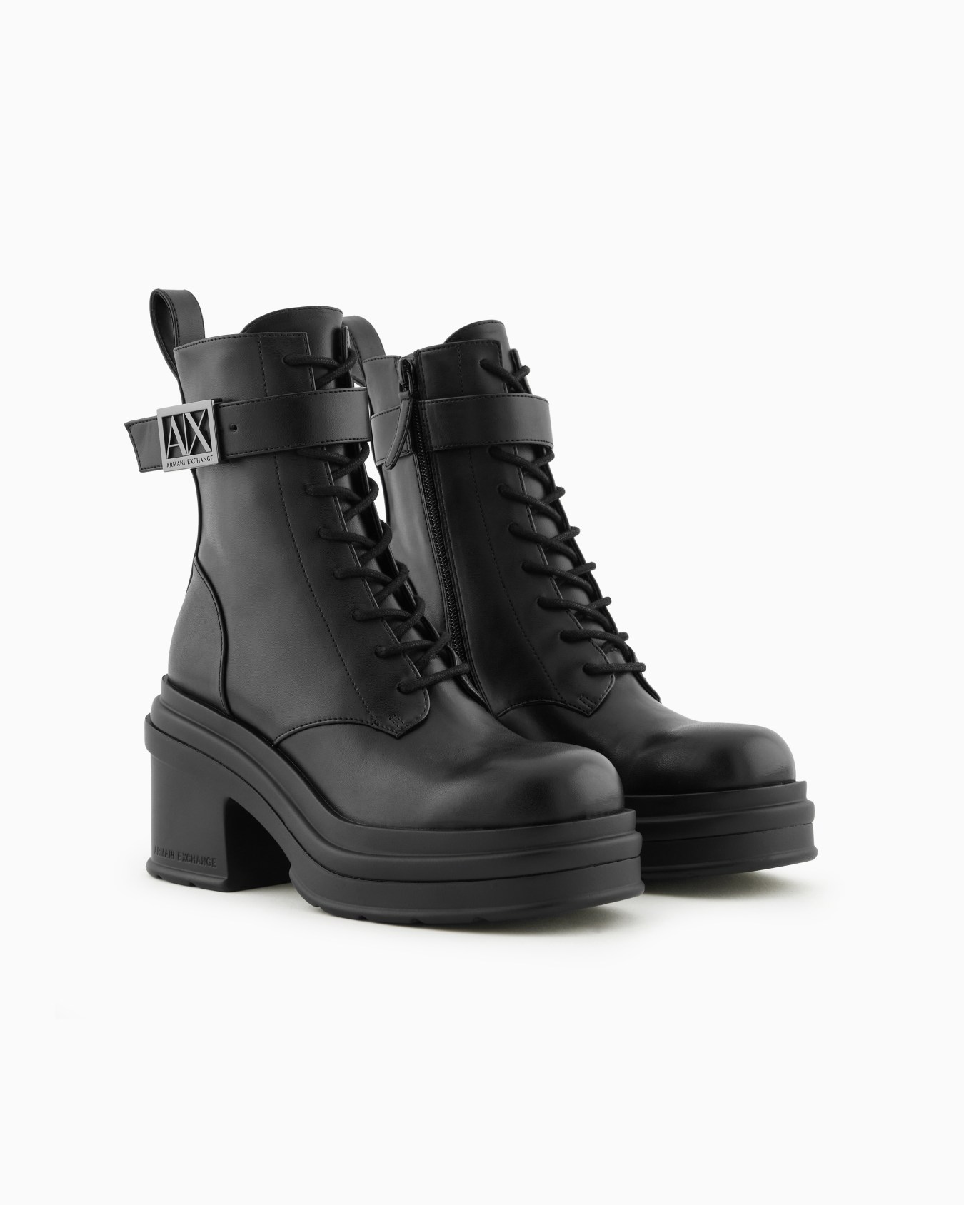 Sneakers with laces and logo Slide 1