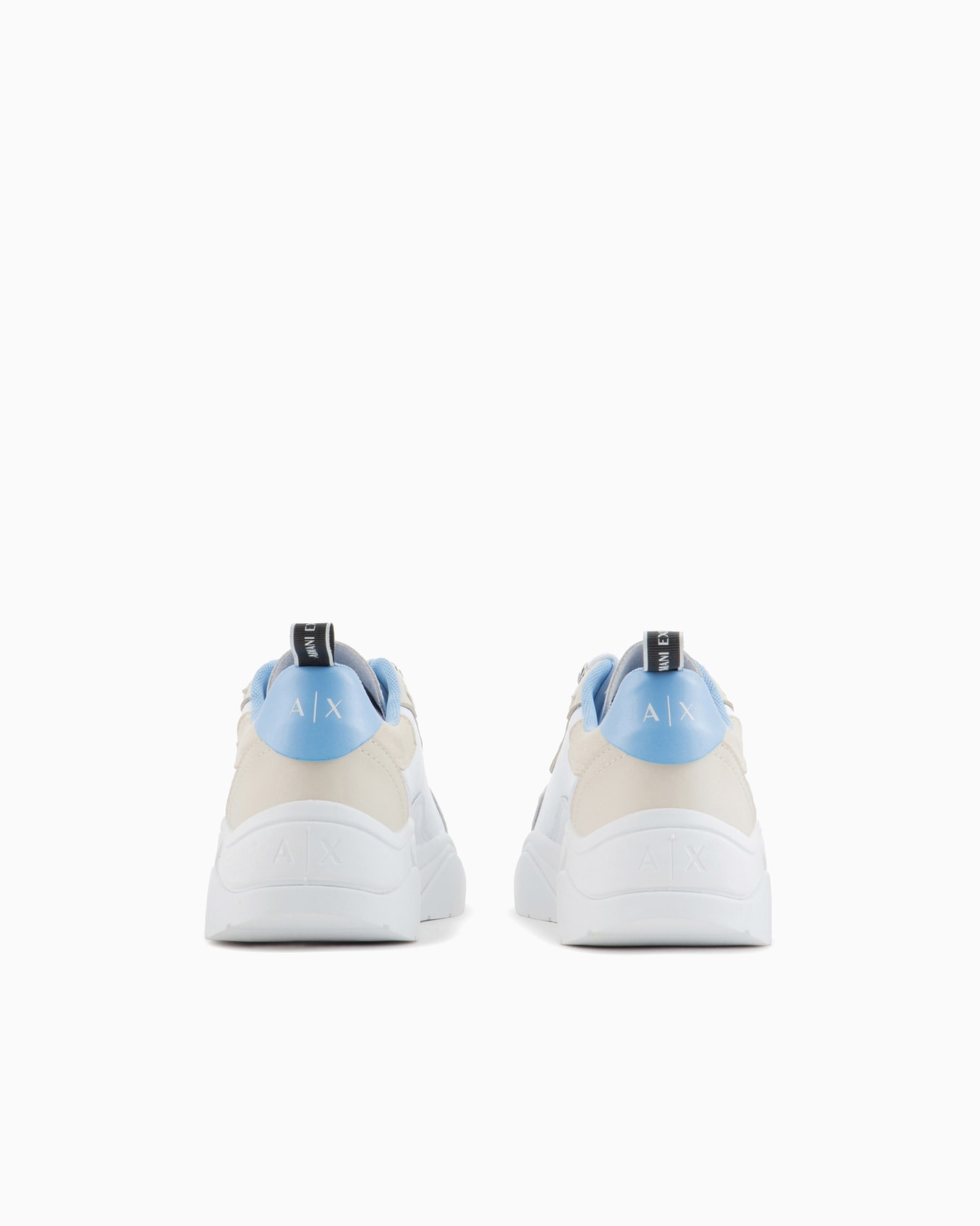 Leather sneakers with logo application Diapositiva 3