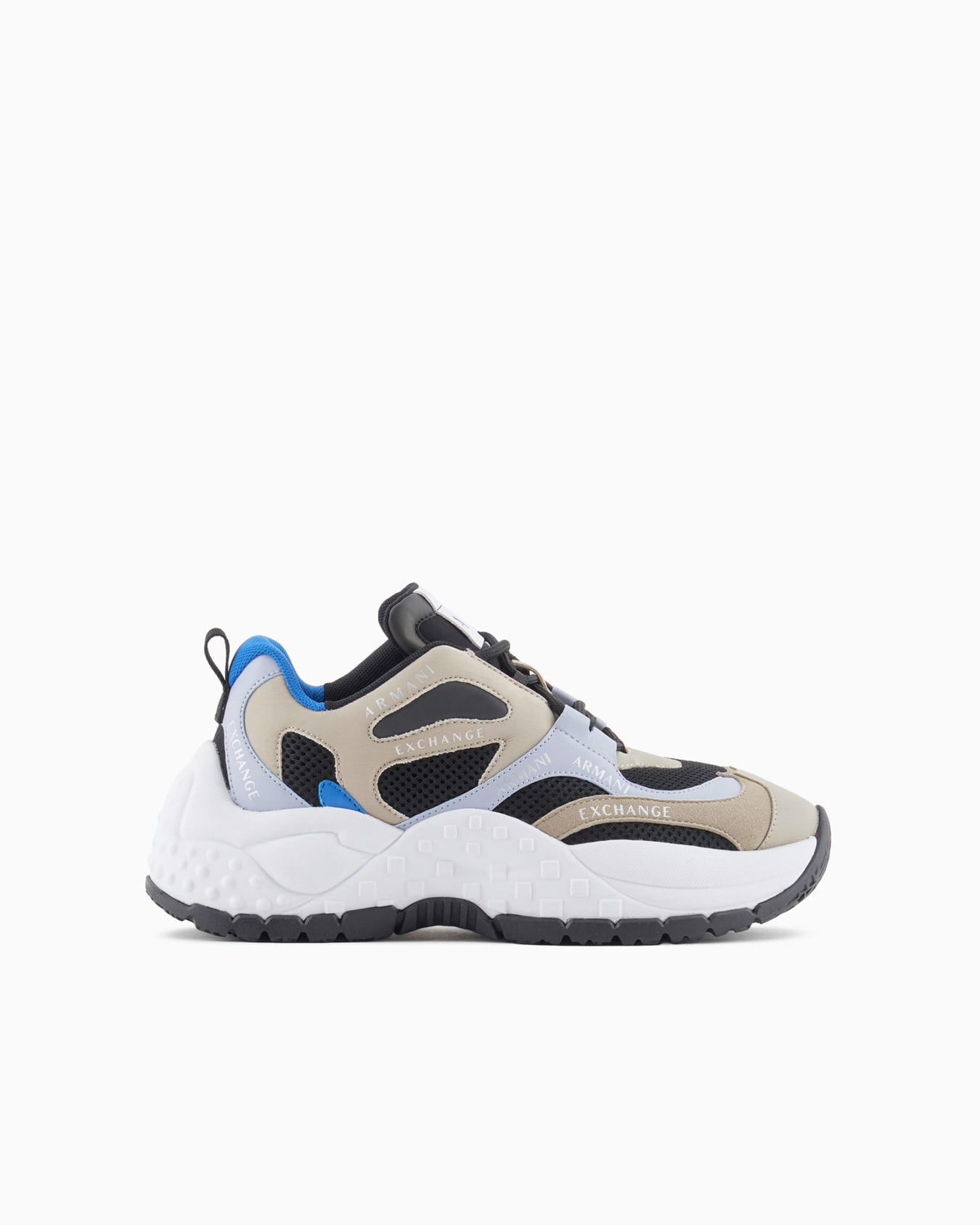 Mesh sneakers with custom tread Slide 0