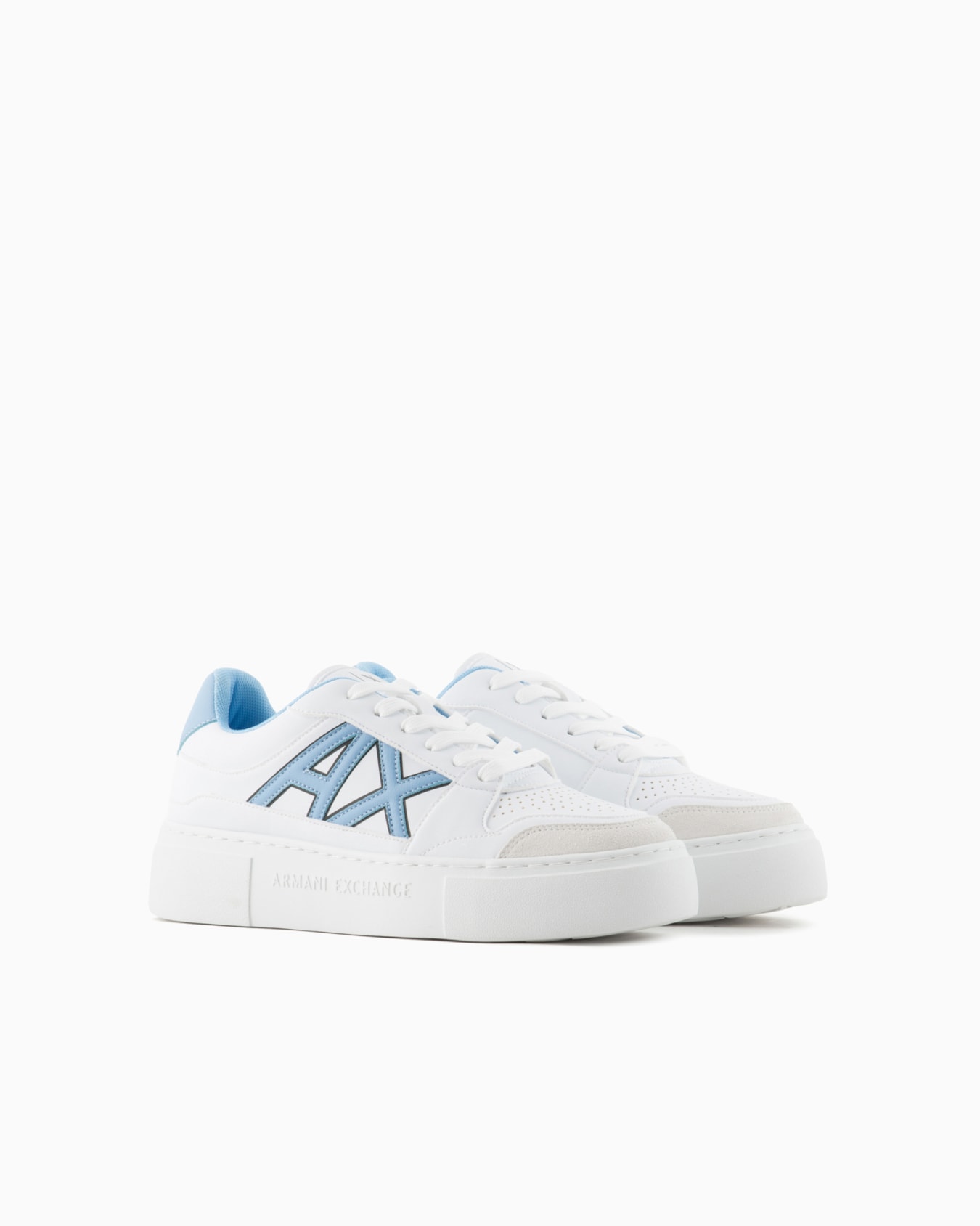 Sneakers with logo Diapositiva 1