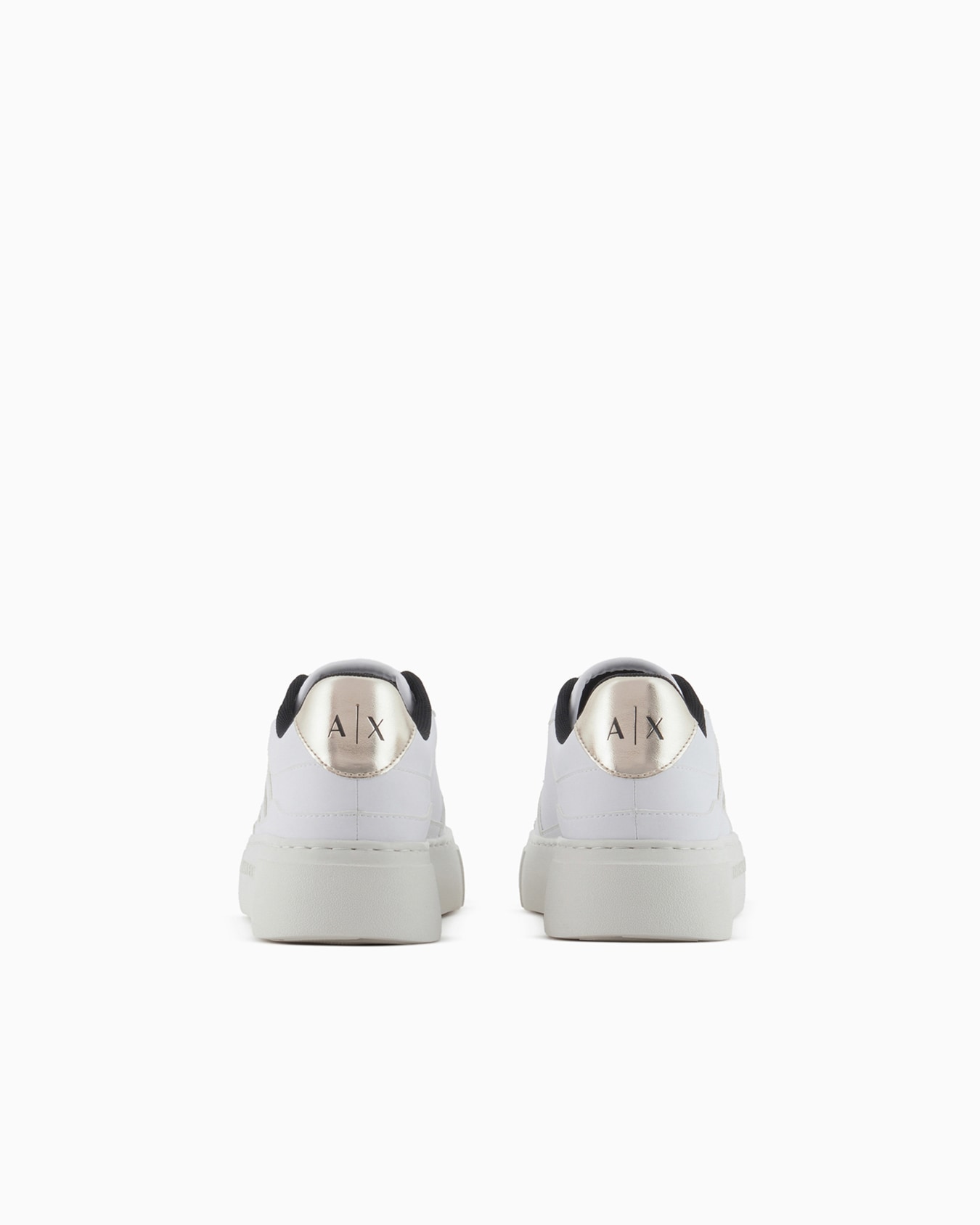 Sneakers con suola alta e logo a contrasto Slide 3