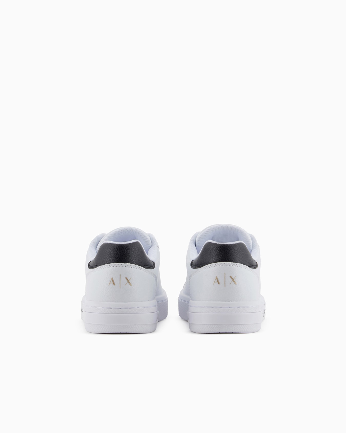 Sneakers with signature logo on the sole Slide 3