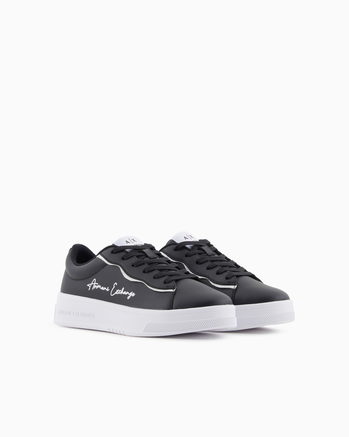 Sneakers with metal piping and logo Slide 1