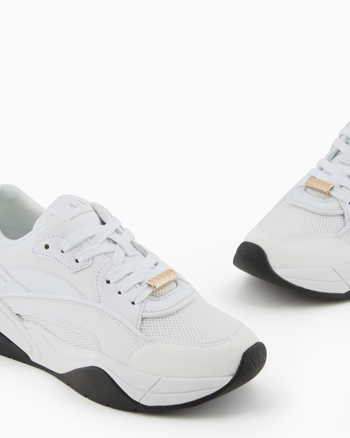 Chunky sneakers with contrasting inserts Slide 4