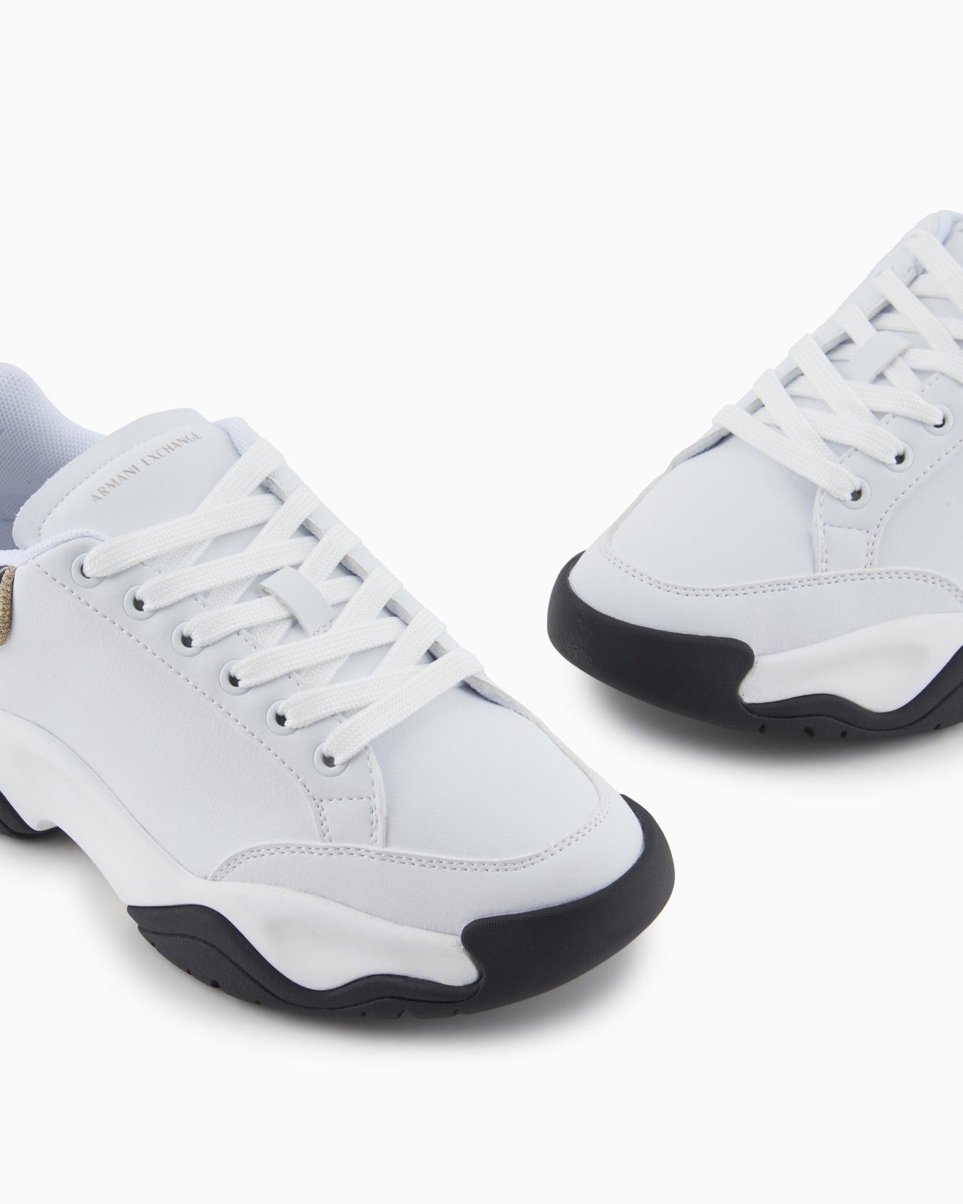 Chunky sneakers with contrasting details Slide 4