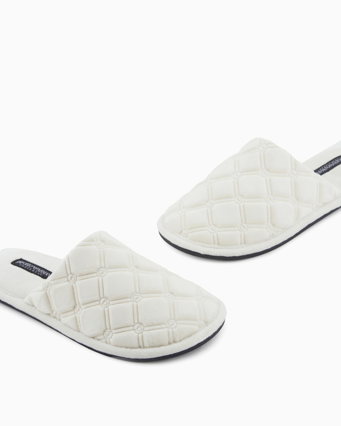 Pantofole in ciniglia con logo monogram Slide 4