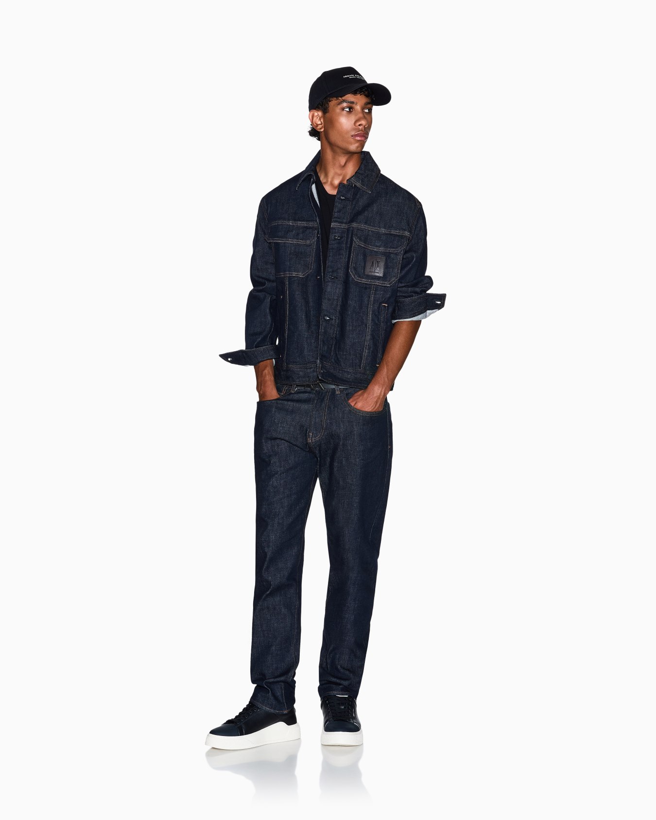 Slim Jeans Slide 1