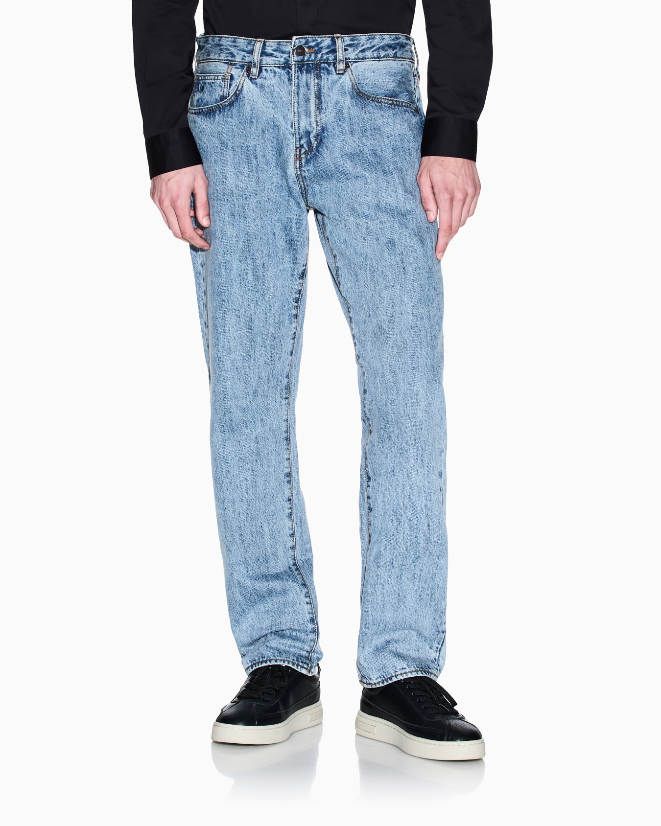 Slim-fit denim jeans Slide 3