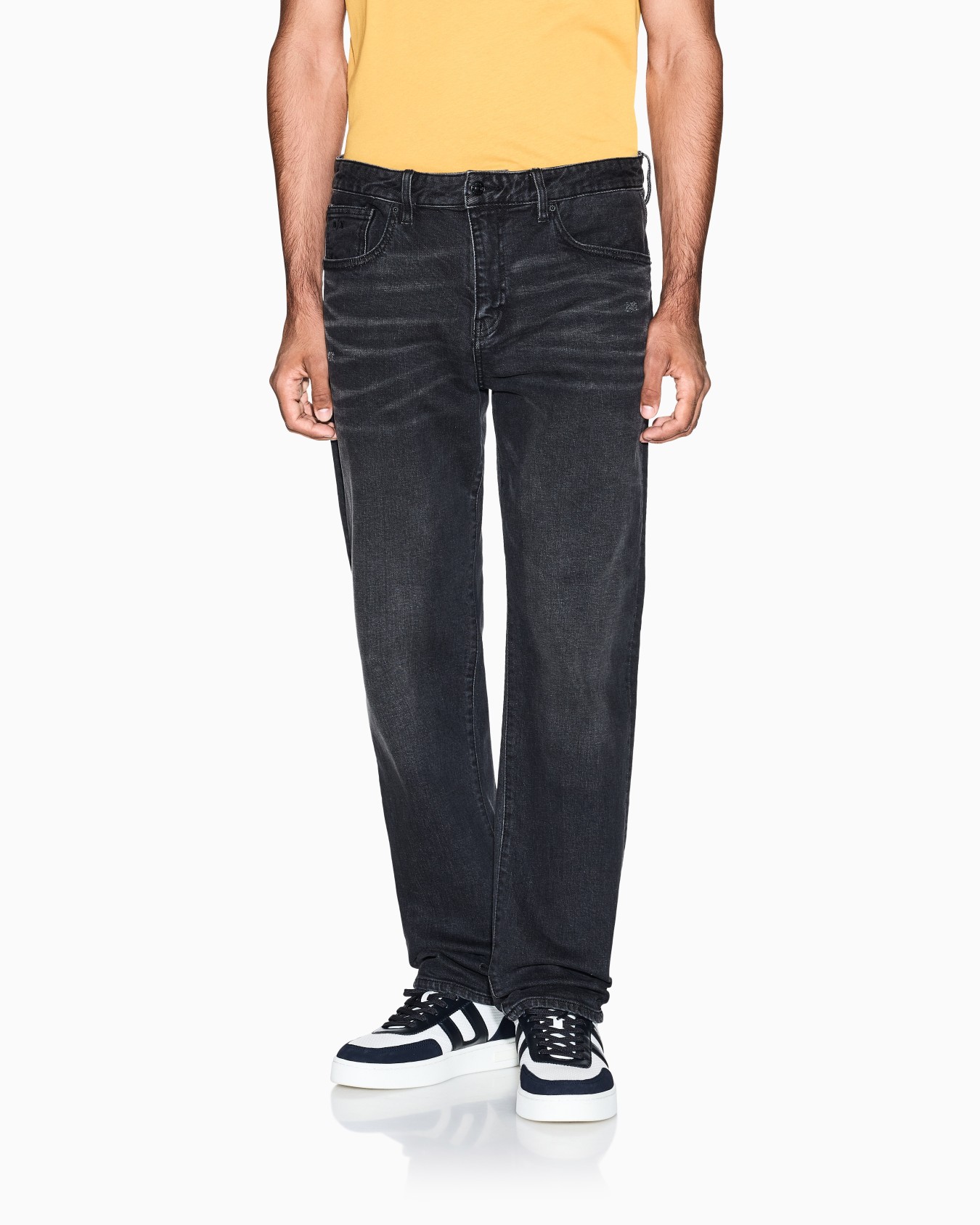 Slim-fit denim jeans Slide 3