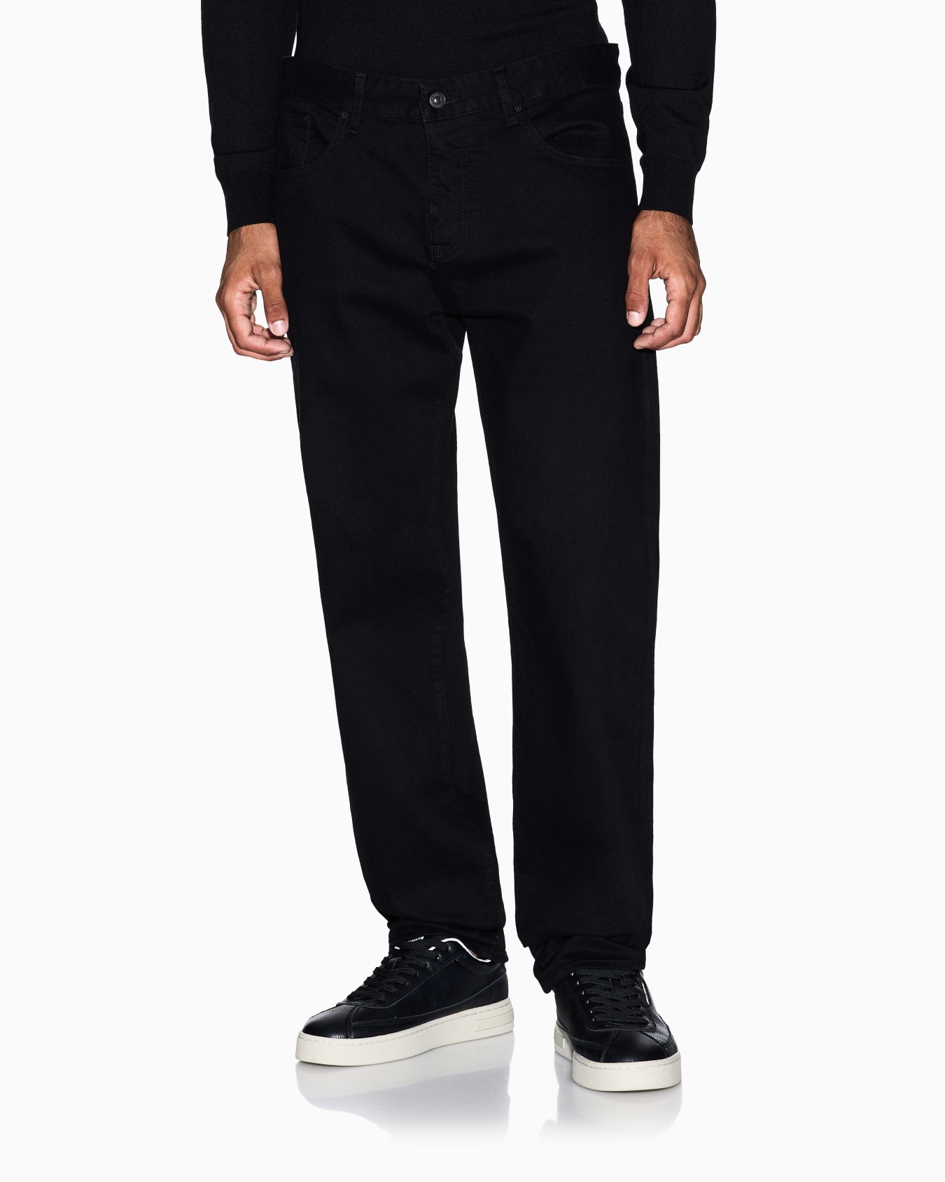 Straight fit jeans in comfort denim Slide 3