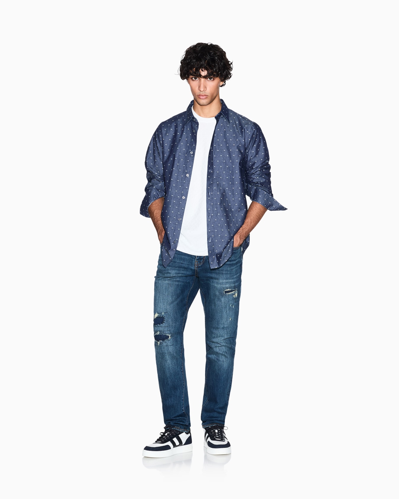 Slim fit jeans in stretch denim Slide 1