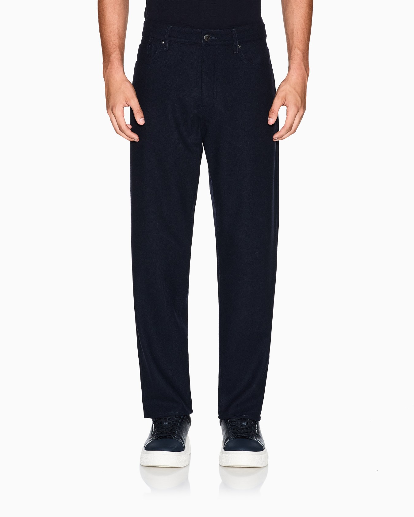 Tapered Jeans Slide 3