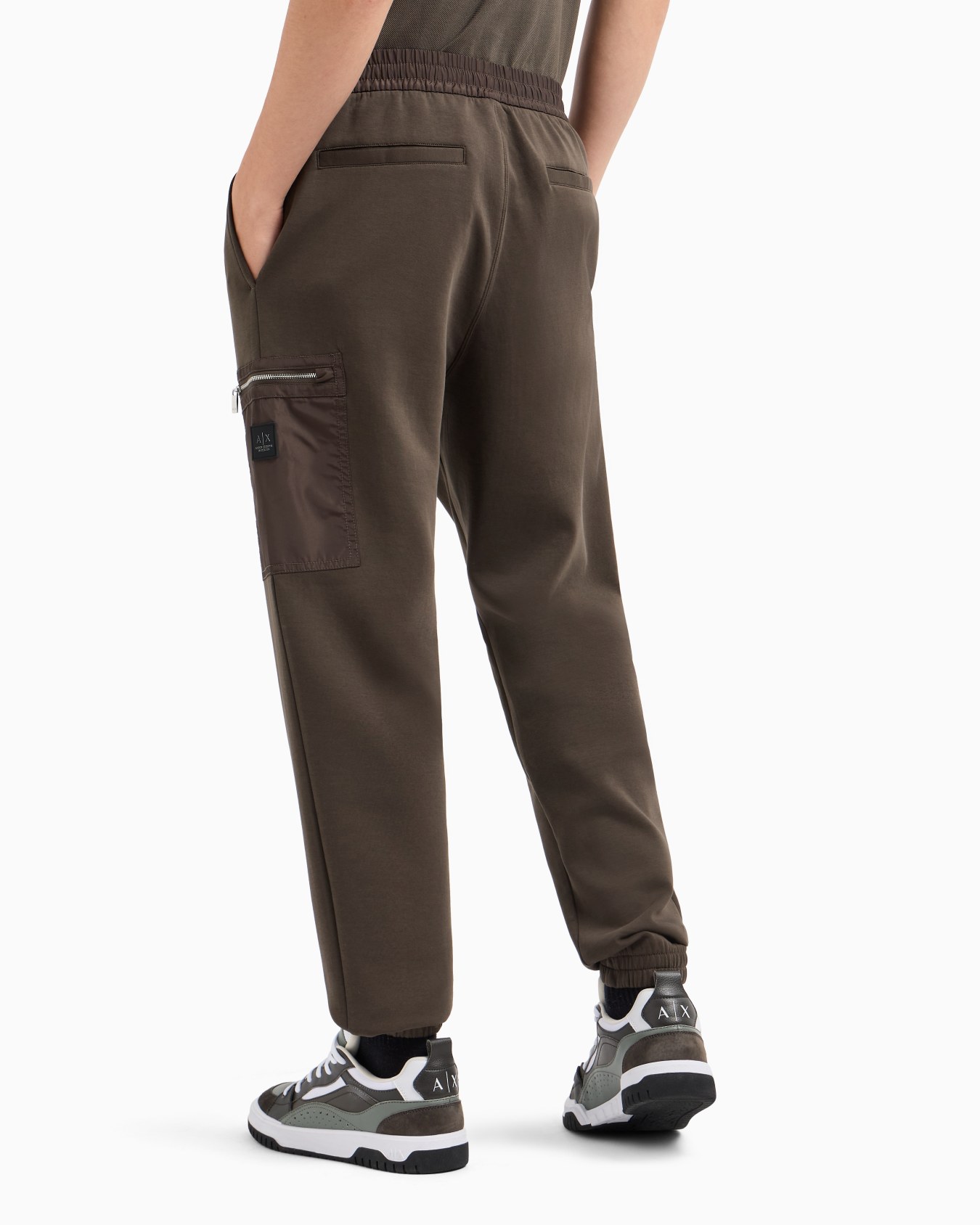 Oversized trousers with zip pocket Slide 2