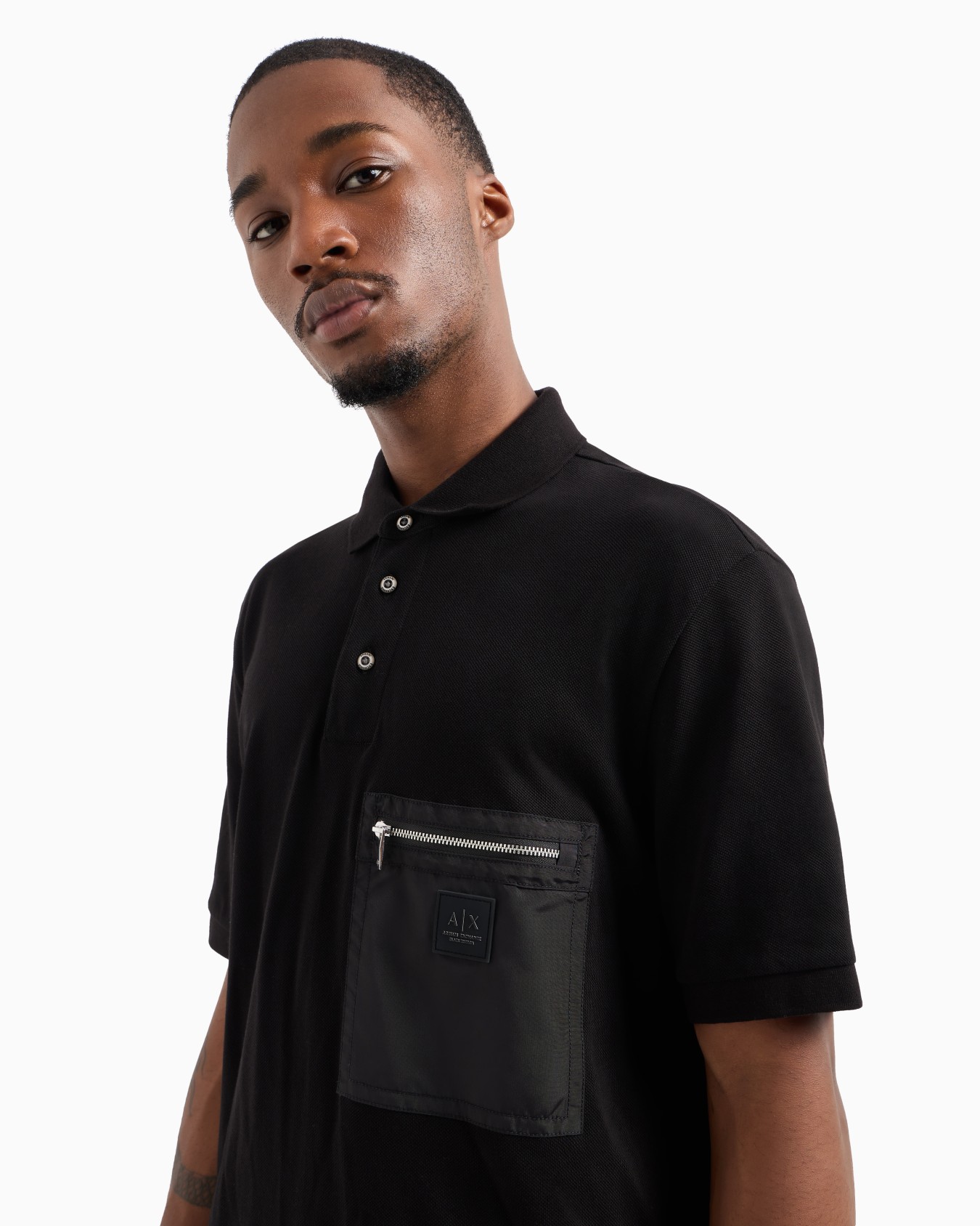 Short-sleeved cotton polo with pocket Slide 5