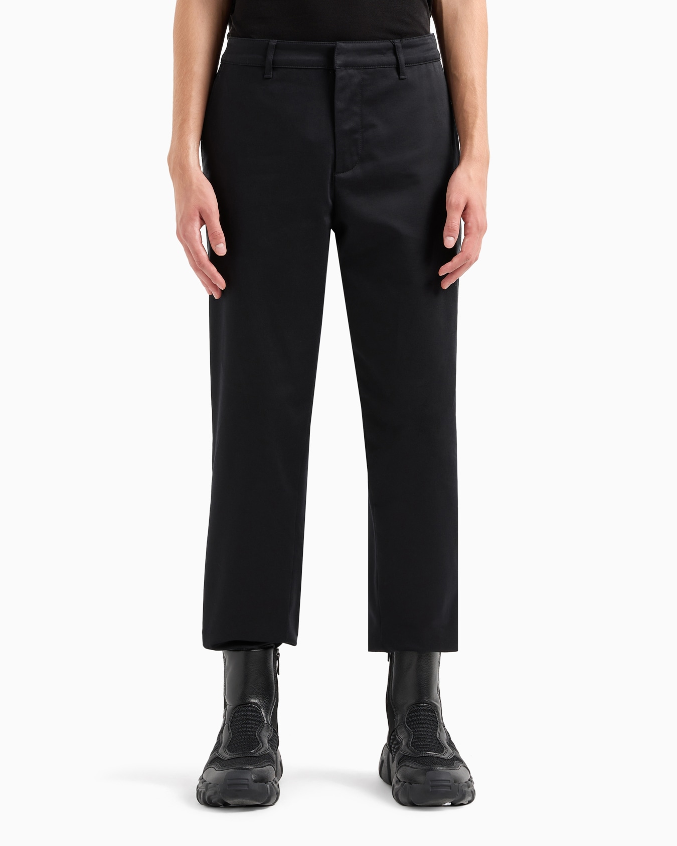 Pantaloni in tessuto fluido Slide 1