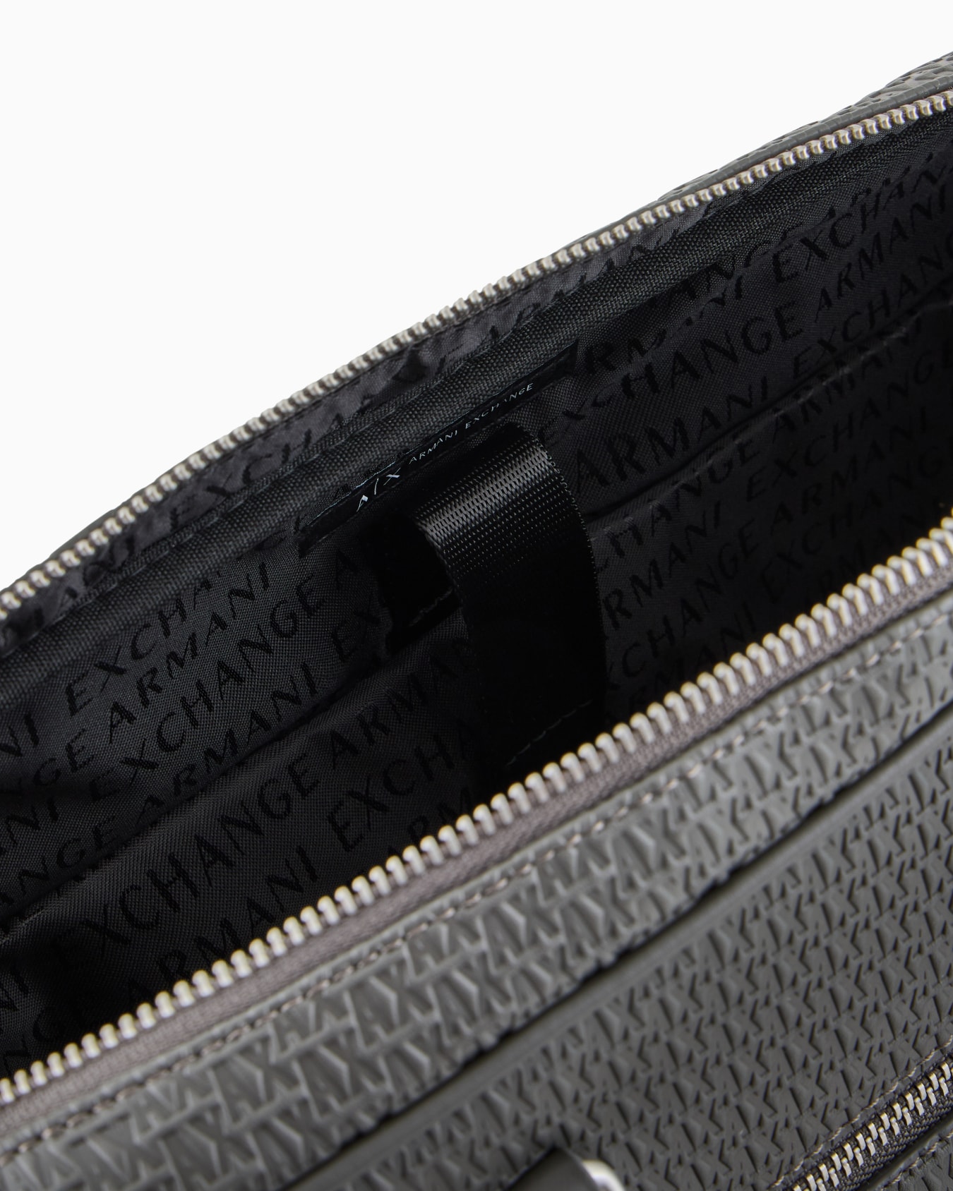 Briefcase with removable shoulder strap Slide 3