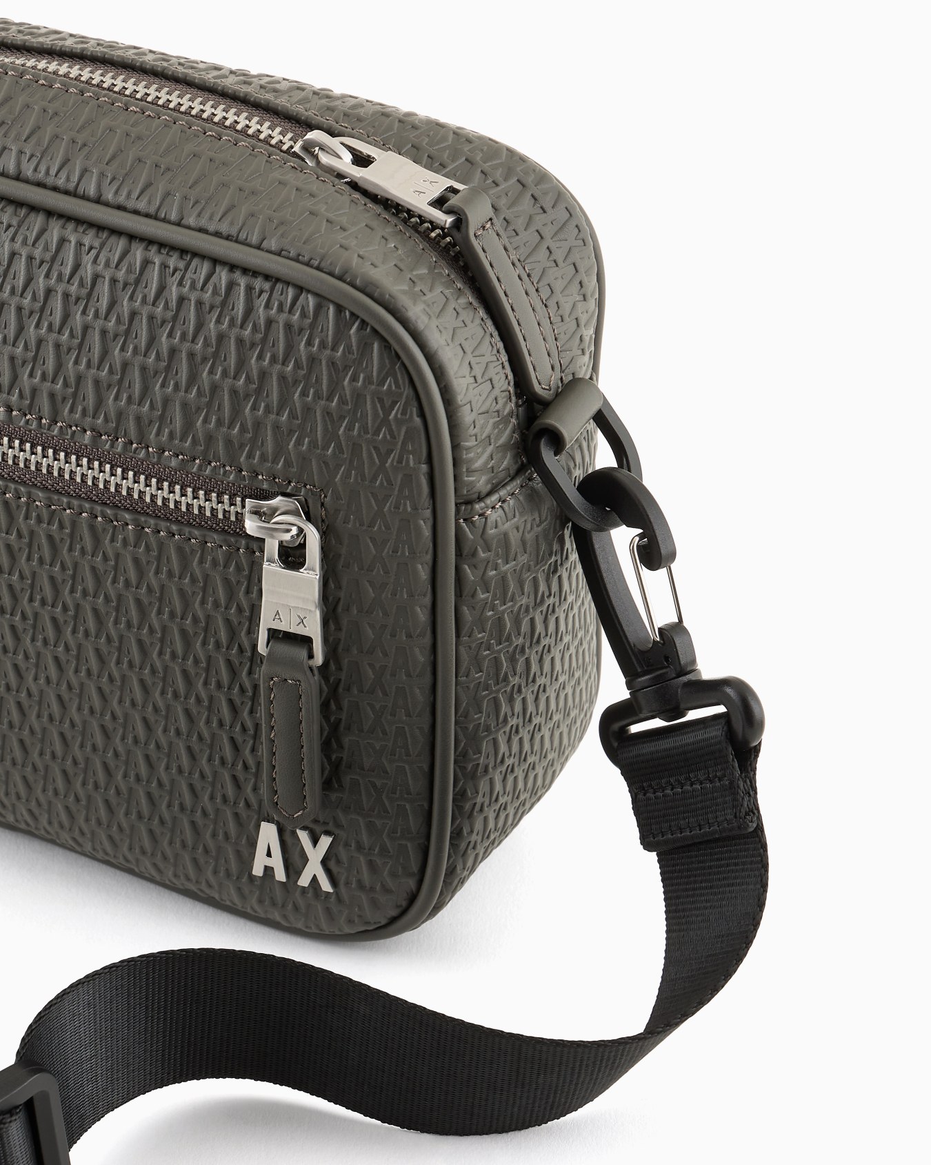 Bolso de hombro con logo monograma por toda la prenda Diapositiva 4