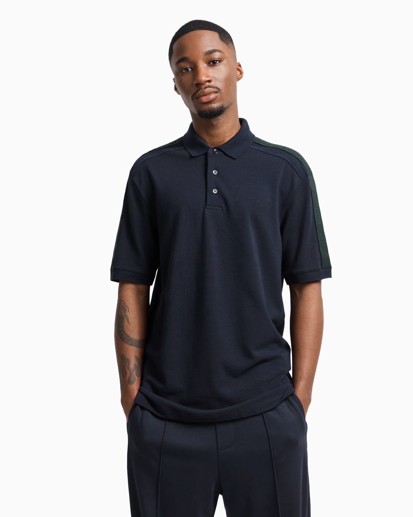 Regular fit piquet polo with shoulder bands Slide 3