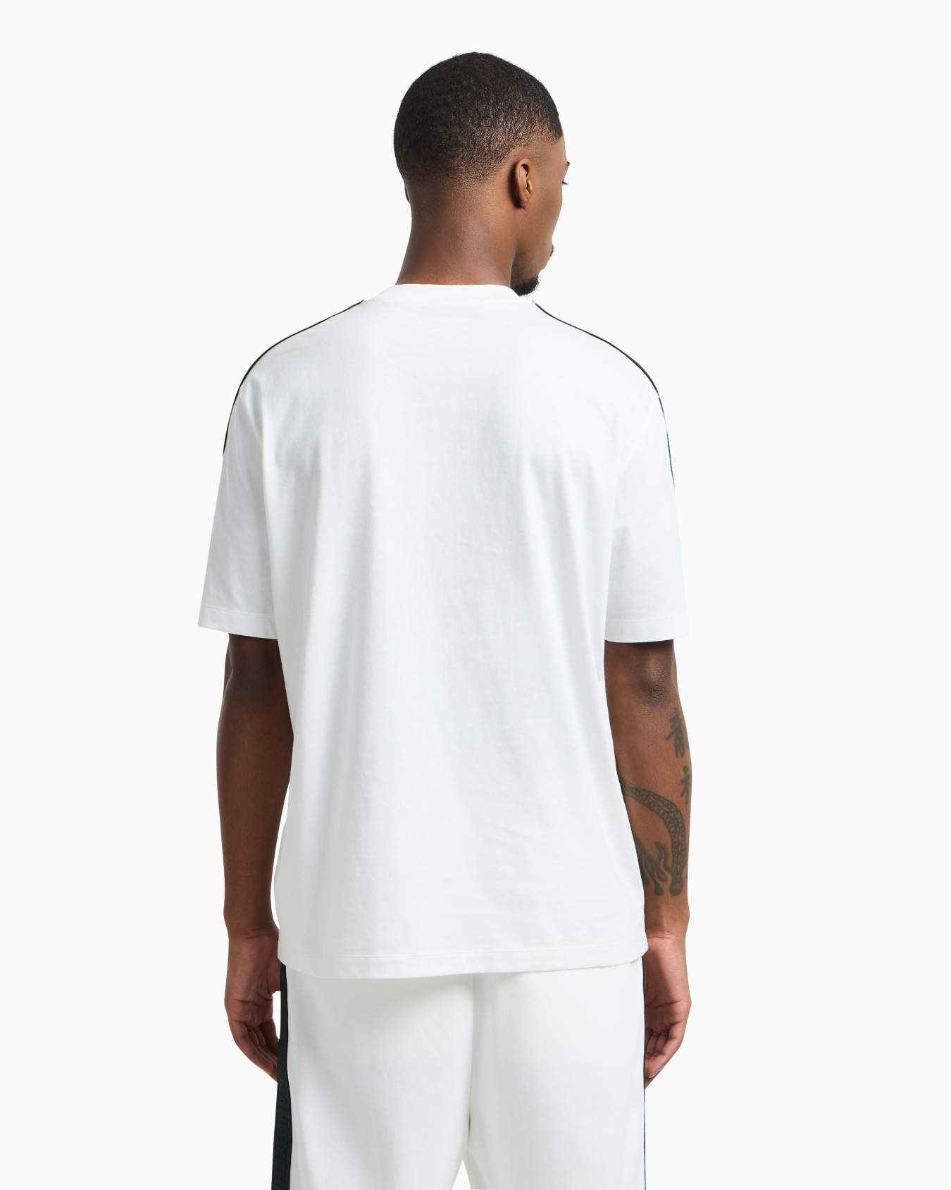  Regular fit T-shirt with logo bands Slide 2