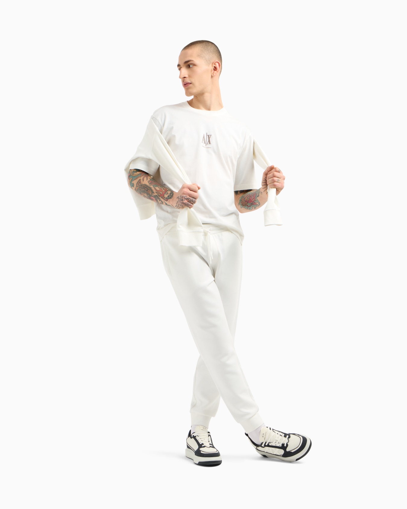 Regular fit T-shirt with embroidered logo Slide 1