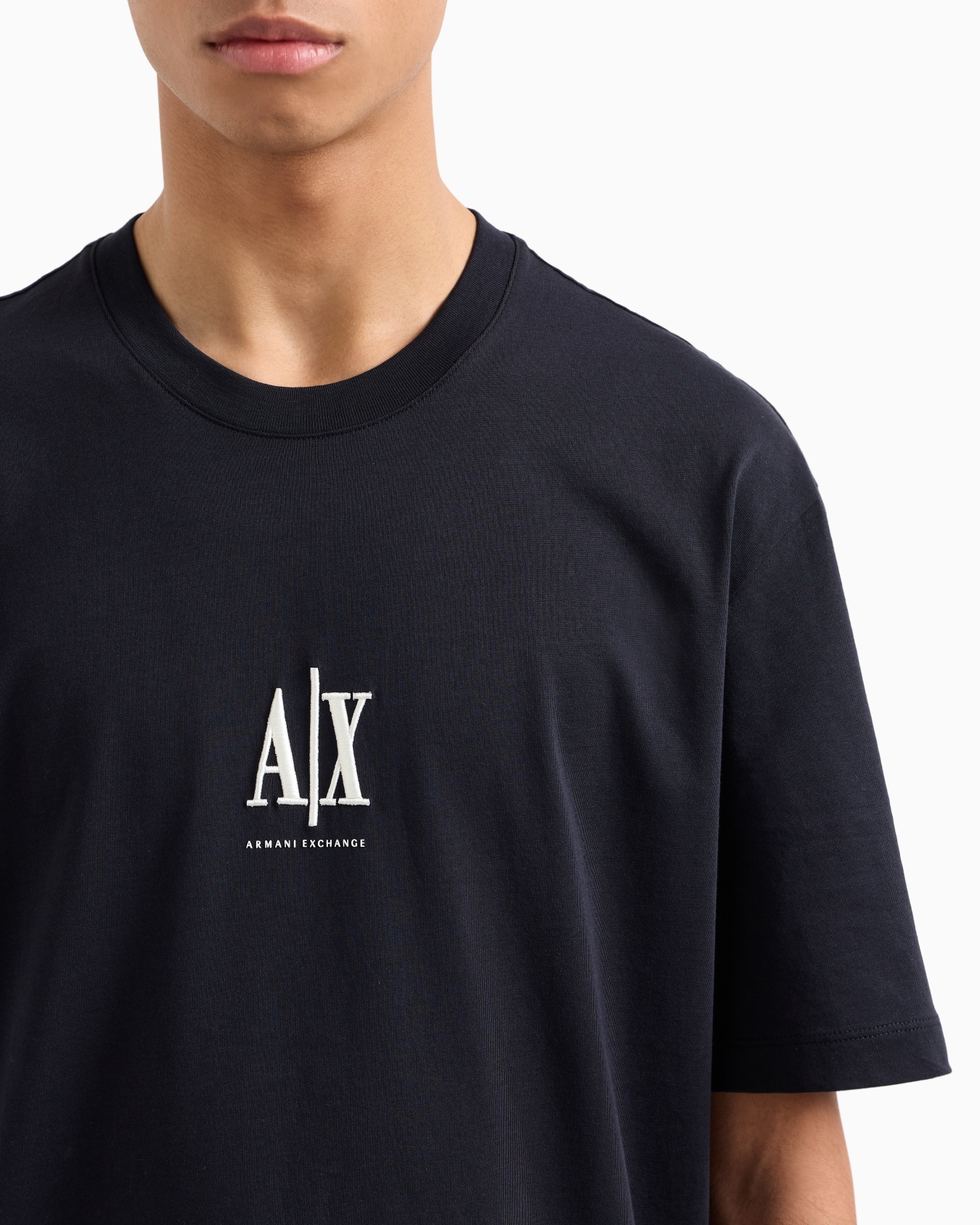 Regular fit T-shirt with embroidered logo Slide 5