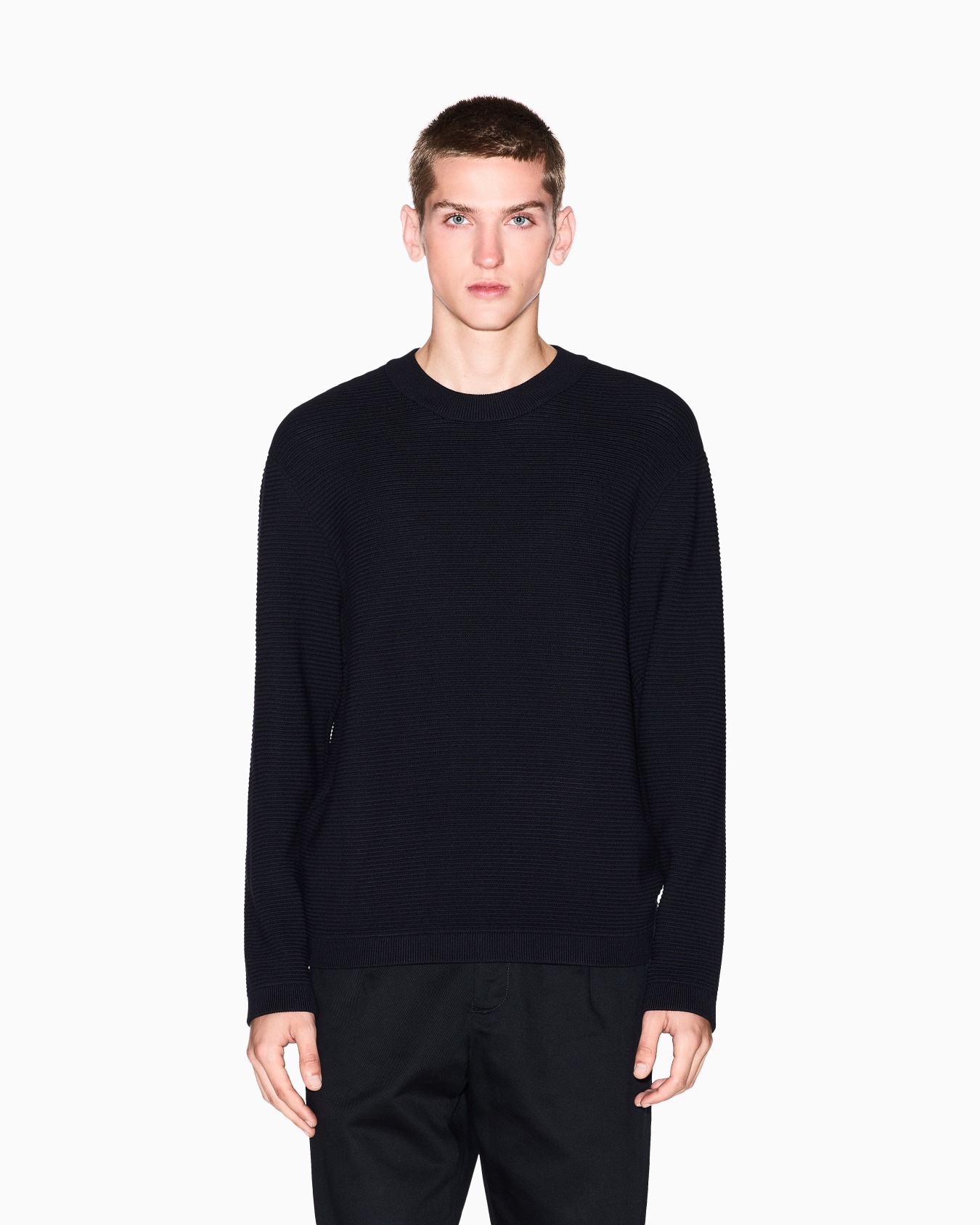 Ribbed crew neck sweater Slide 3