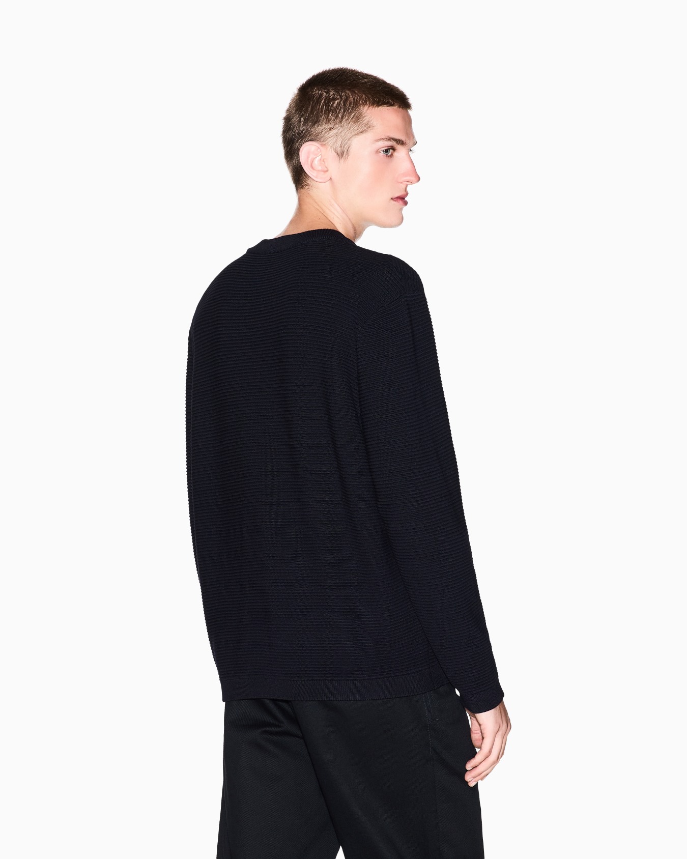 Ribbed crew neck sweater Slide 2