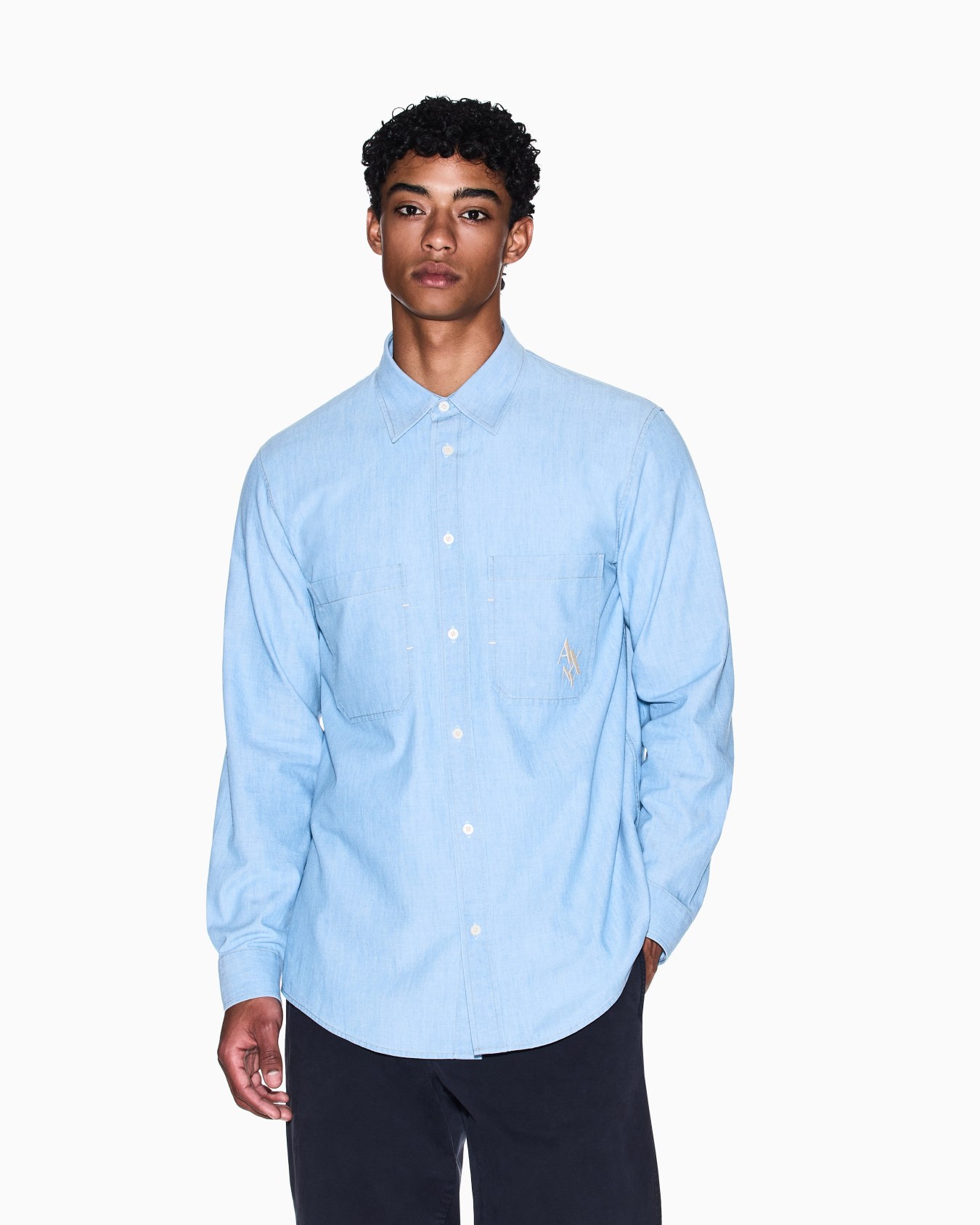 Camisa de cambray de corte regular Diapositiva 3
