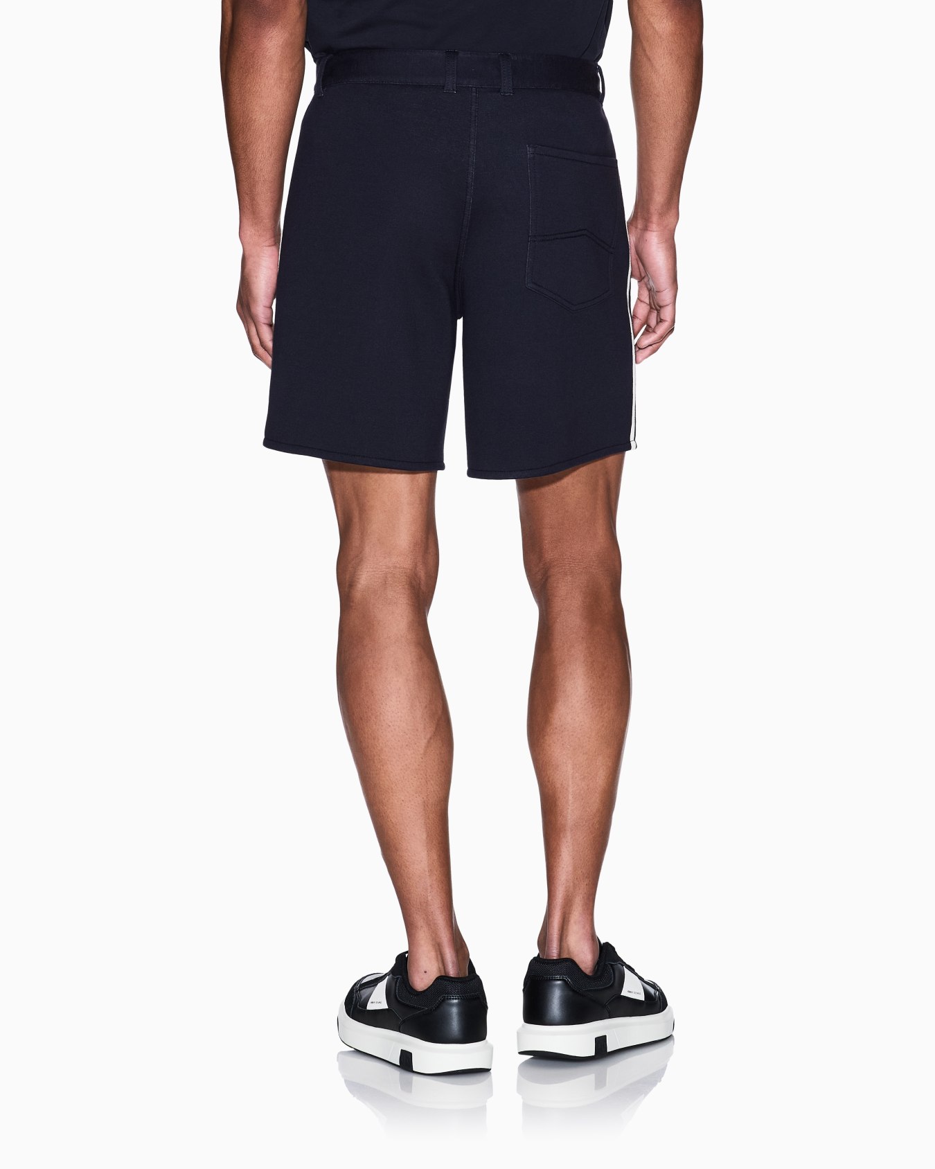 ボンデッドストレッチ ハーフパンツ スライドする 2