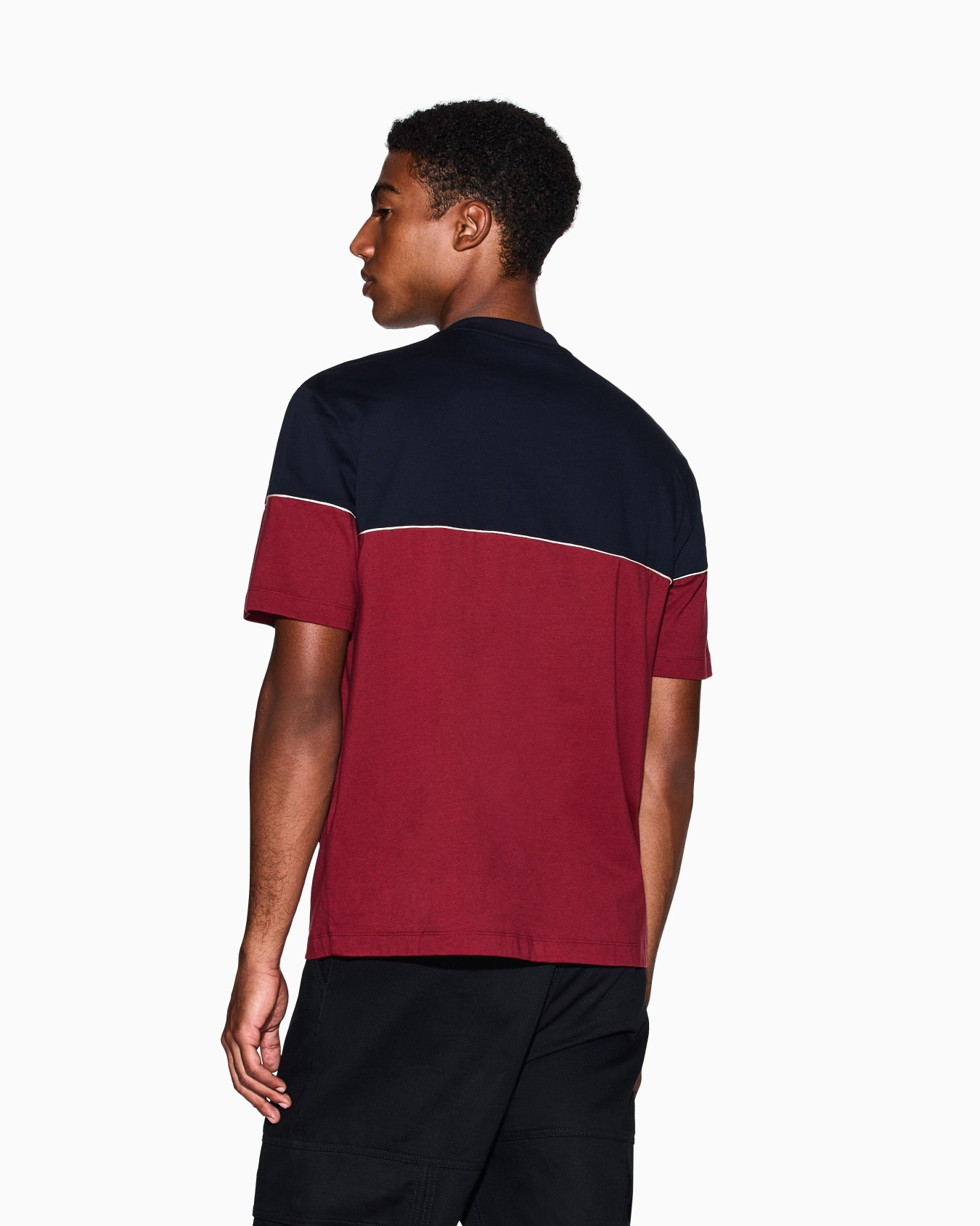 Regular fit two-tone T-shirt Slide 2