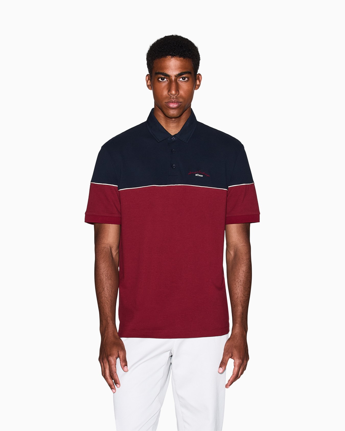 Polo bicolor de corte regular Diapositiva 3