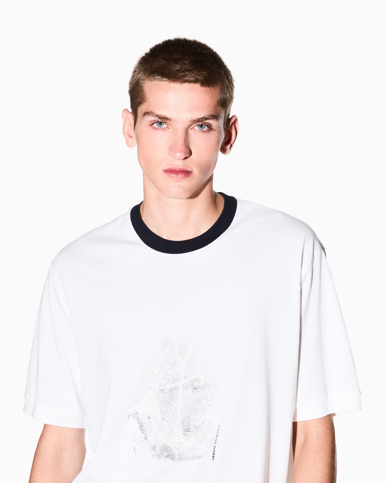 Camisetas regular fit Diapositiva 4