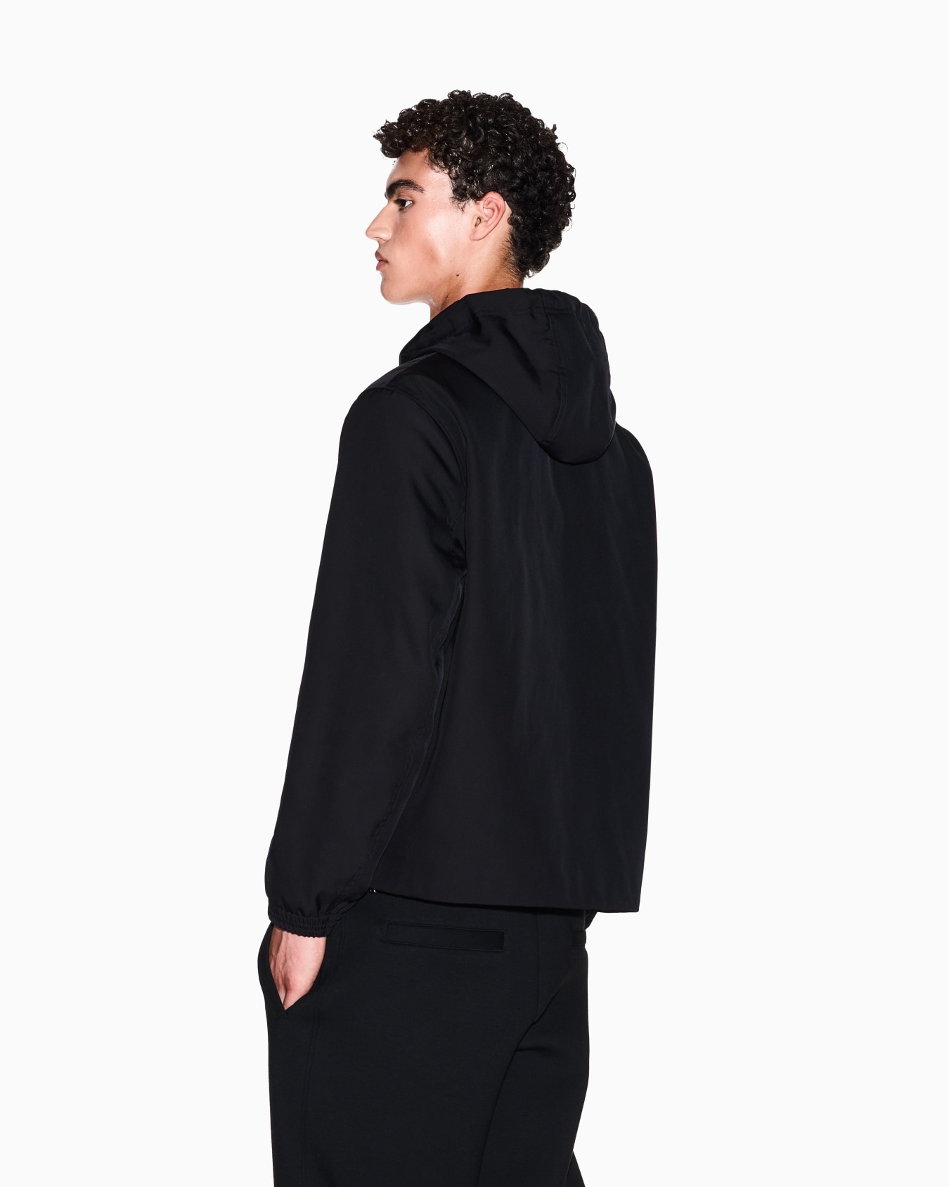 Chaqueta con capucha Diapositiva 2