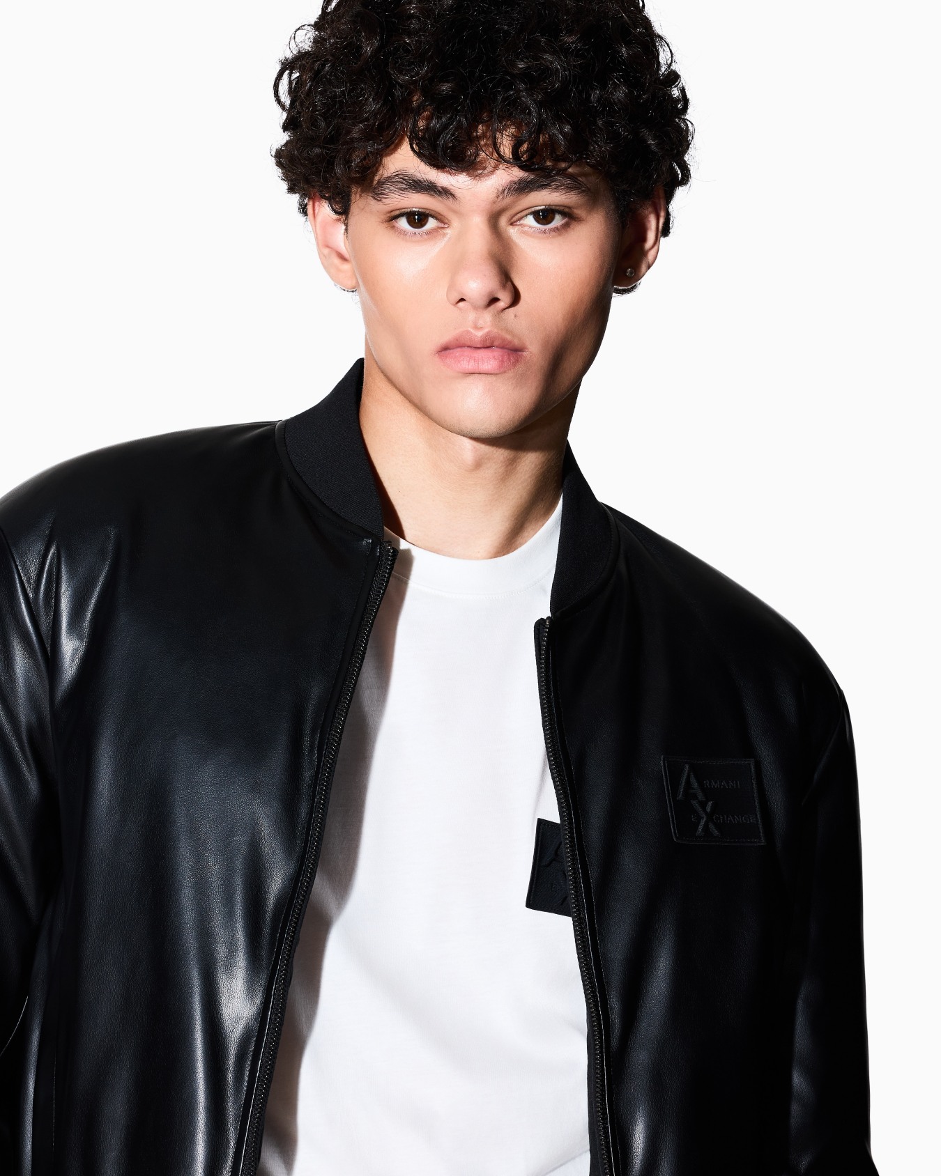Shiny fabric bomber jacket Slide 4