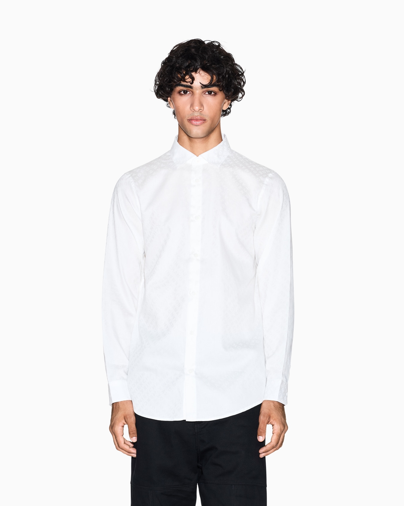 Chemise coupe régulière avec logo intégral Diapositive 3