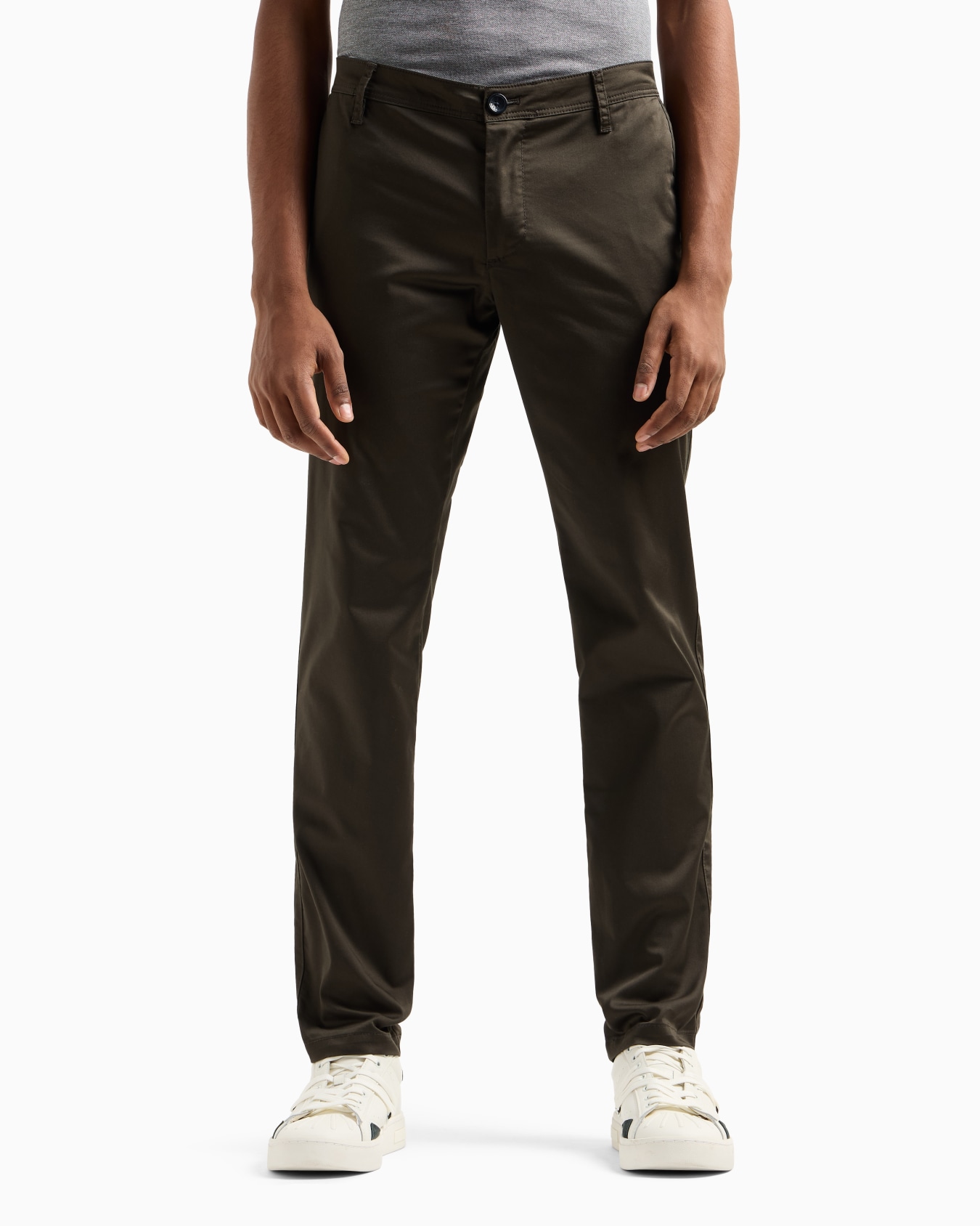 Stretch cotton chinos Slide 3