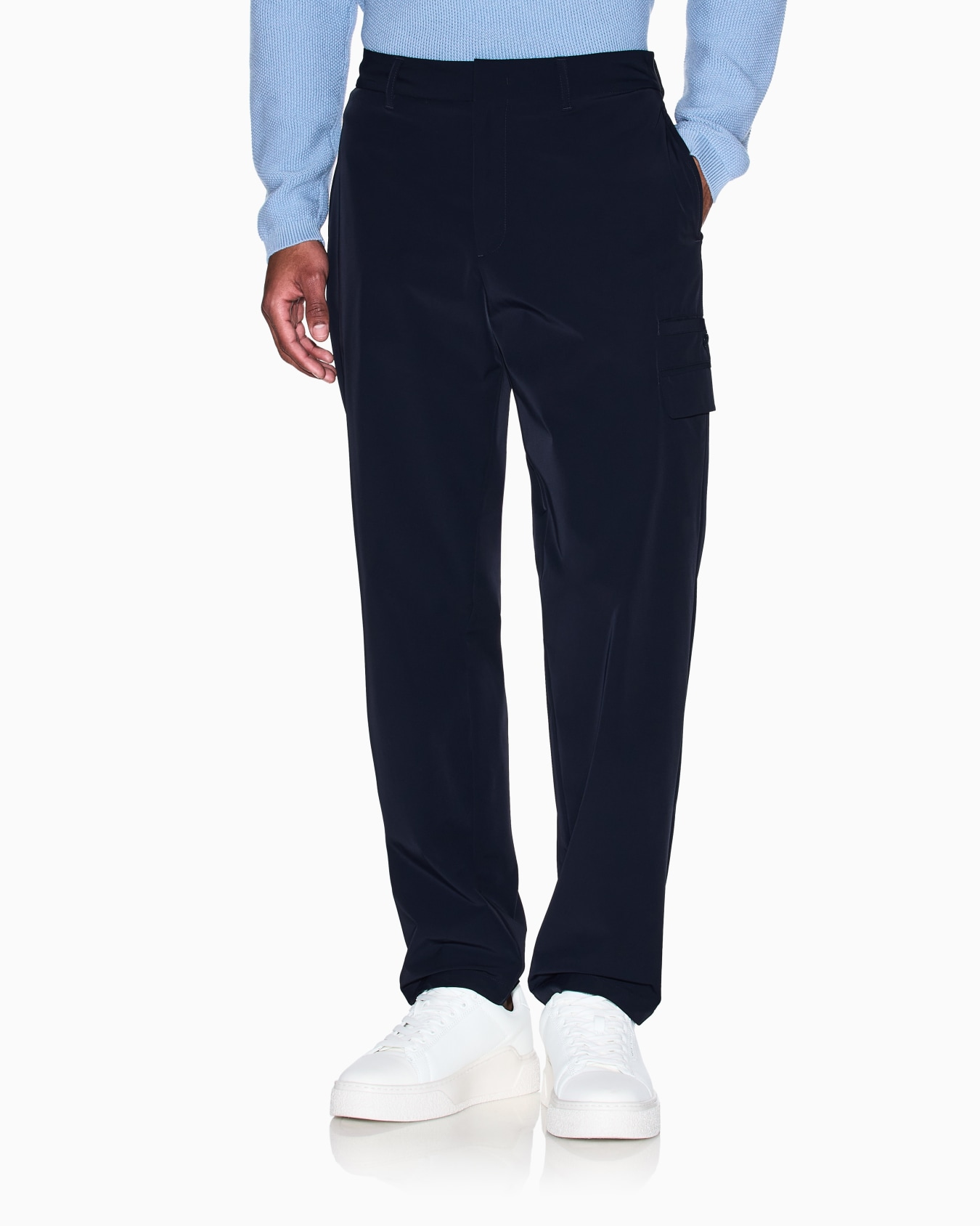 Stretch nylon cargo trousers Slide 3