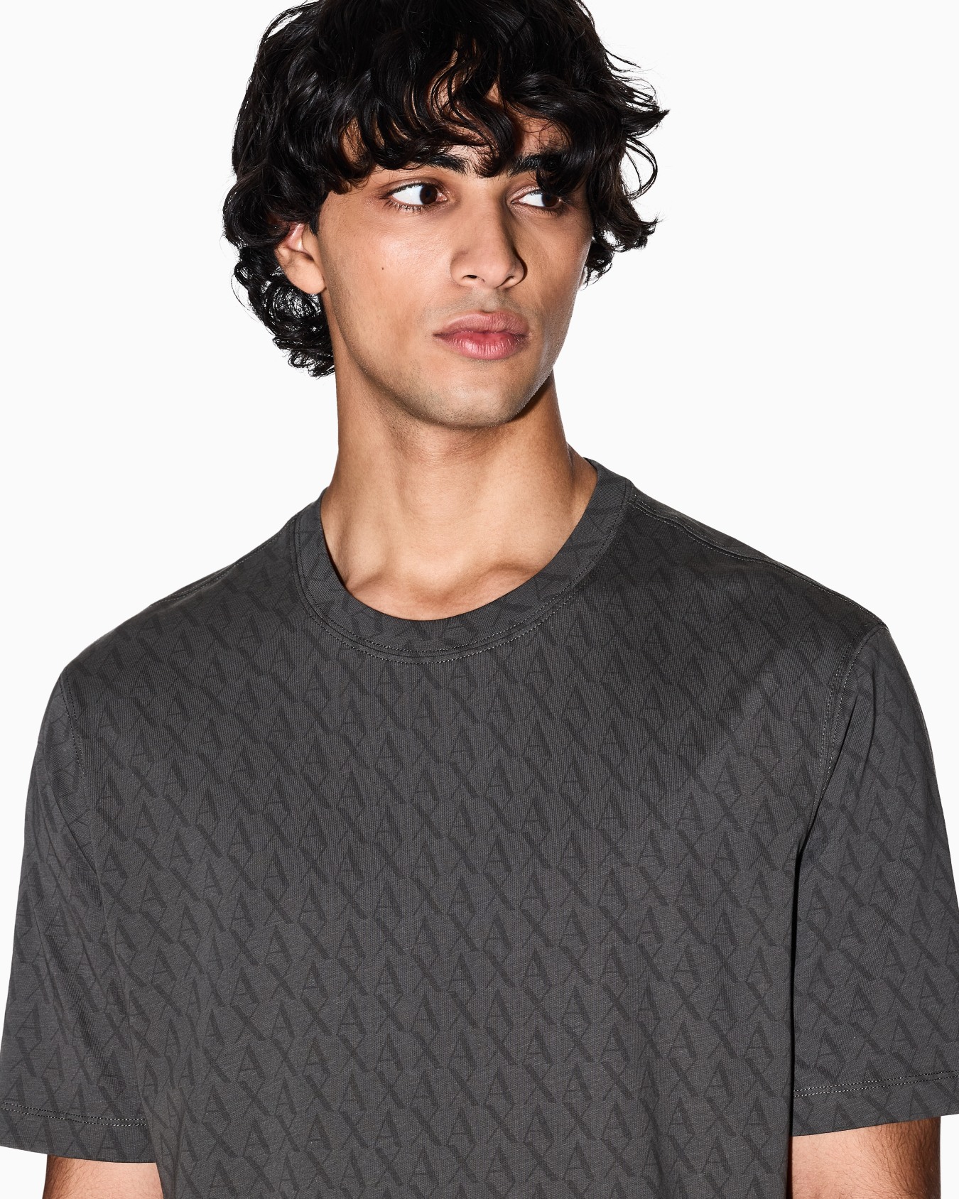  Regular fit monogram logo t-shirt Slide 4