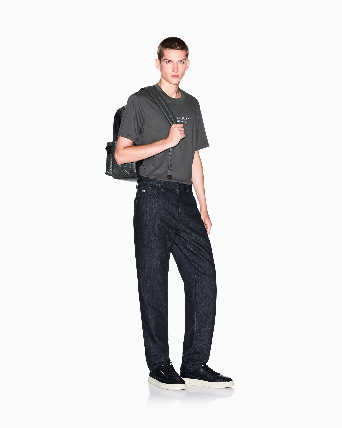 Regular fit T-shirt with logo Slide 1