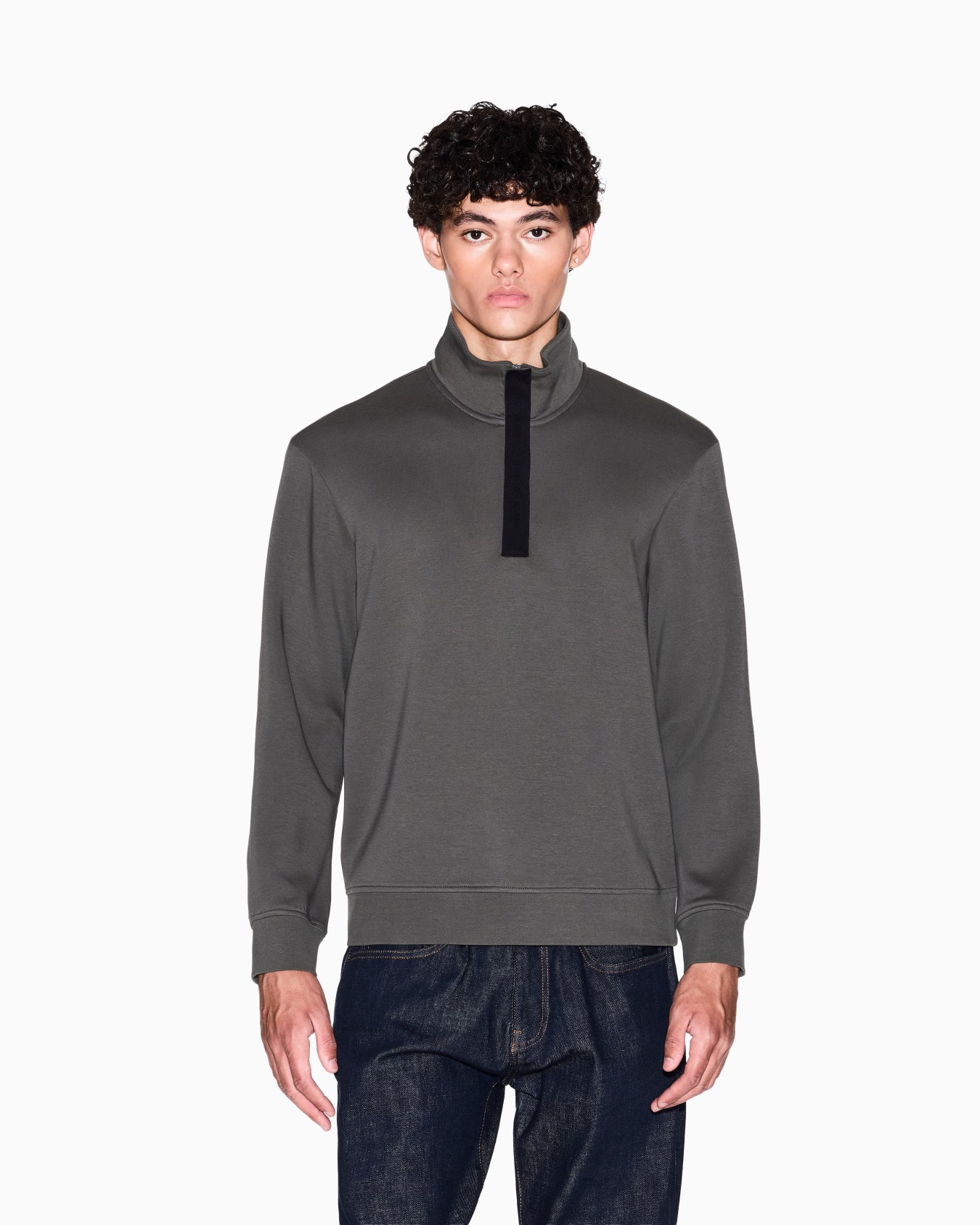 Sweatshirt mit hohem Kragen und Knöpfen Folie 3