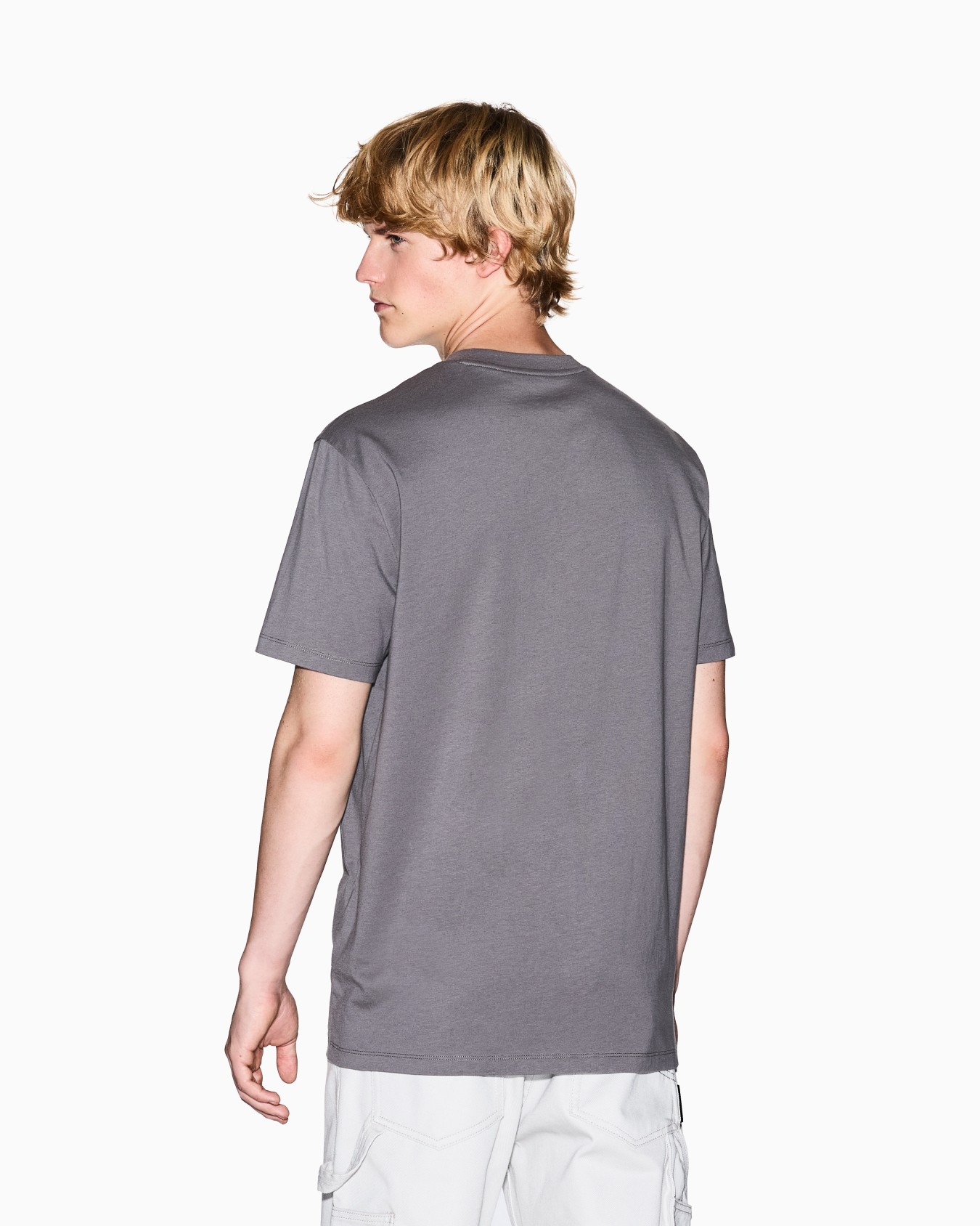 Camisetas regular fit Diapositiva 2