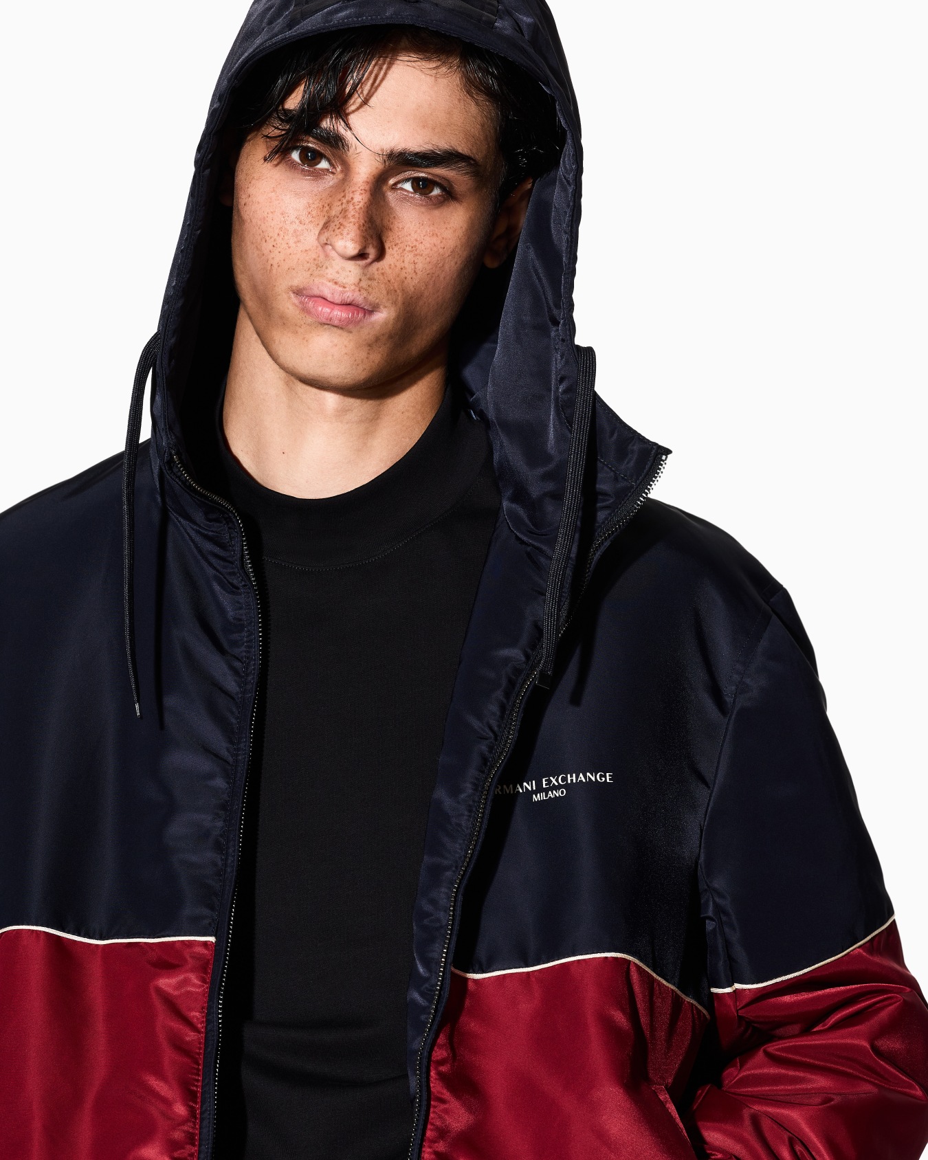 Long-sleeved T-shirt with high neck Slide 4