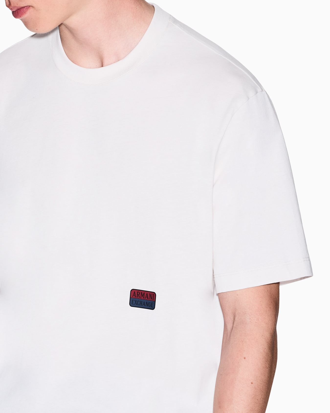 Regular fit T-shirt with small logo Slide 4